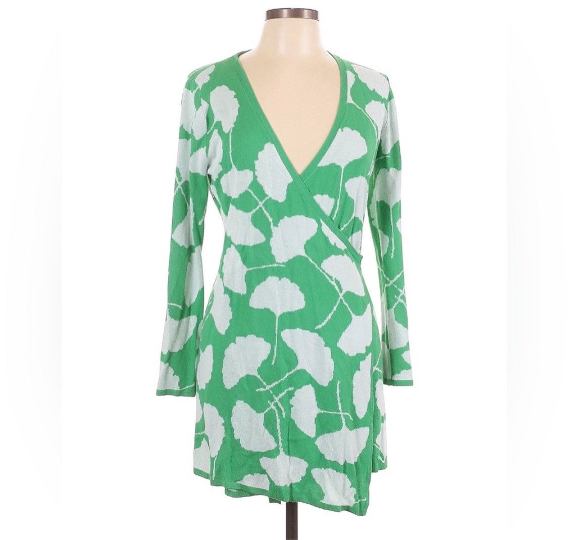 Diane von Furstenberg DVF x Target Wrap Sweater Size M / US 6-8 / IT 42-44 - 1 Thumbnail