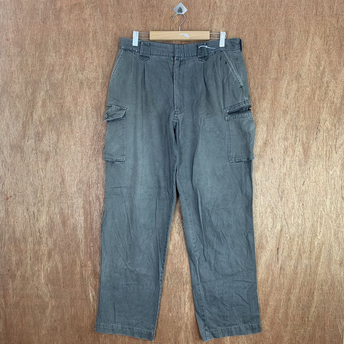 image of Vintage Japan Grey Multipocket Tactical Cargo Pants K01495, Men's (Size 30)