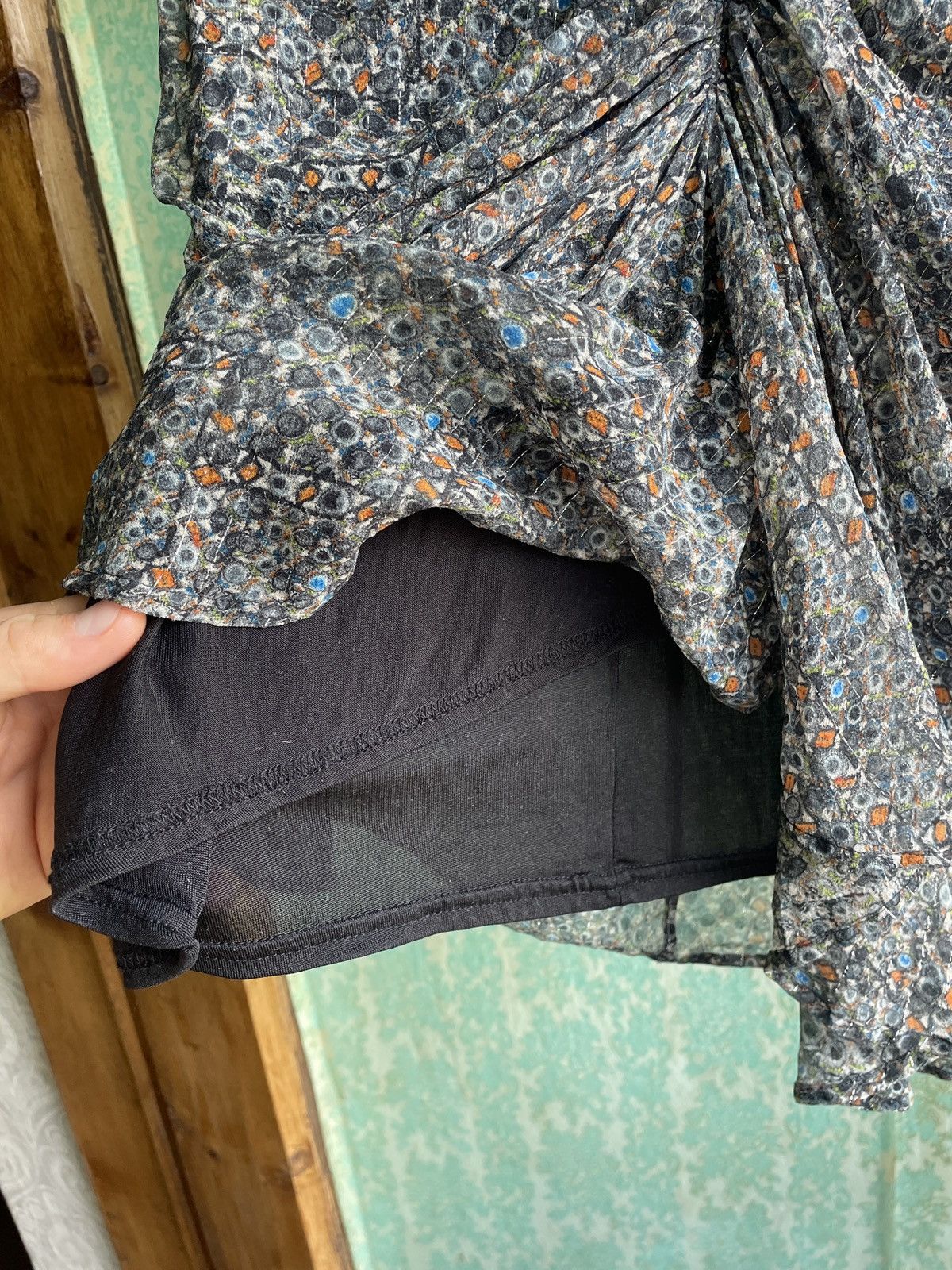 H&M × Isabel Marant Isabel Marant x H&M Silk Skirt Jewel Tones On Black Pattern Size 30" / US 8 / IT 44 - 4 Thumbnail