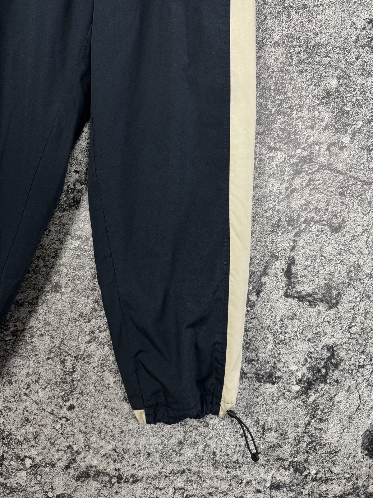Nike Vintage Nike Track Pants 90s Drawstring Cuffs Joggers Y2K XL Size US 38 / EU 54 - 5 Thumbnail