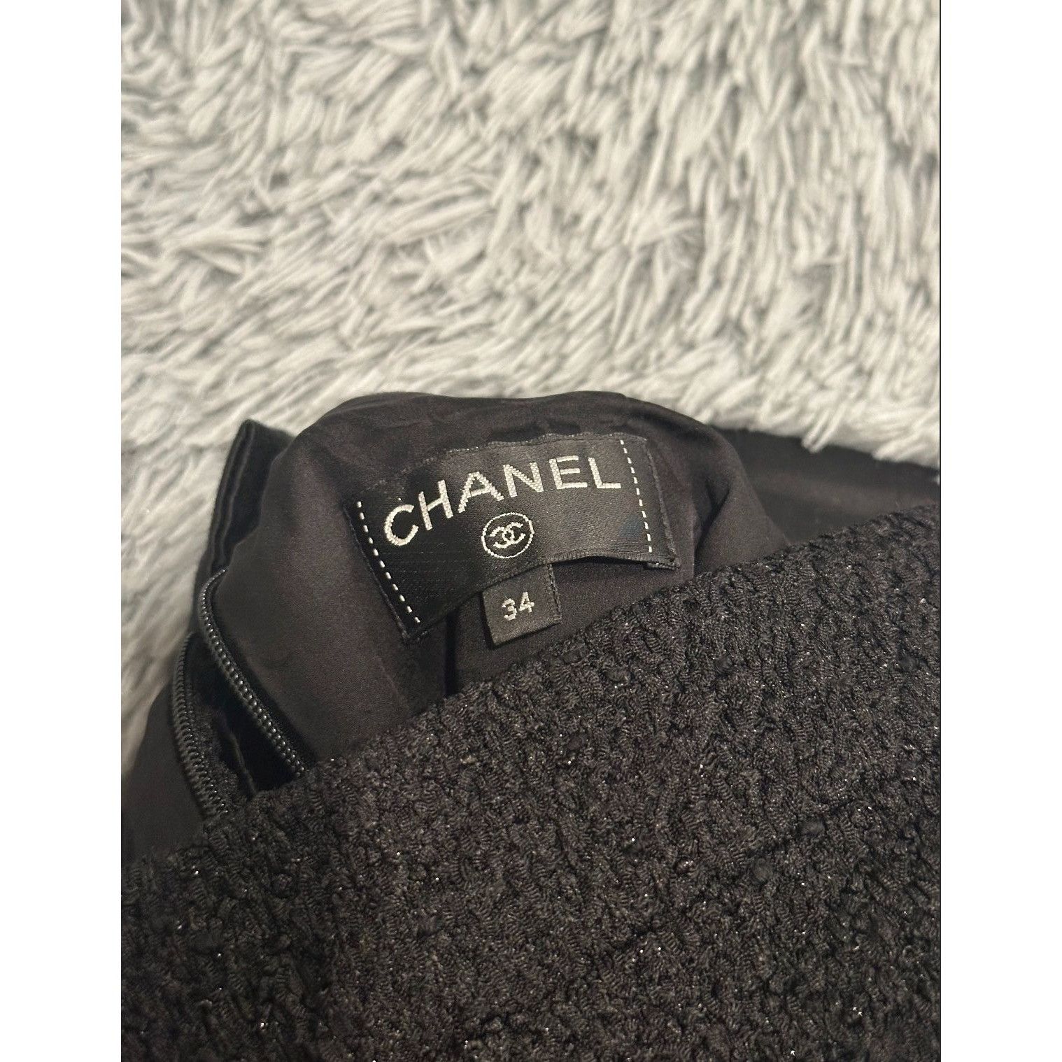 Chanel Chanel Black Textured Pencil Skirt Size 34 Made In France Size 34" / US 12 / IT 48 - 3 Thumbnail