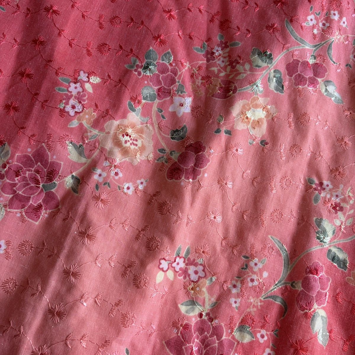 Other Vintage exact change pink floral embroidered skirt Size 28" / US 6 / IT 42 - 3 Thumbnail