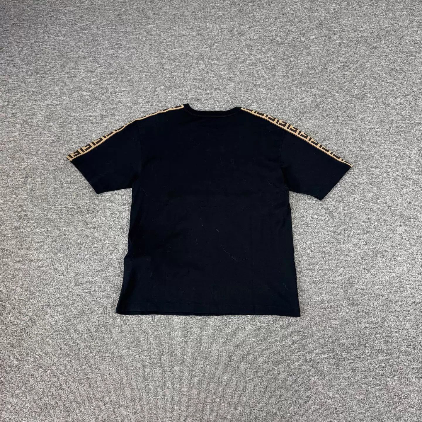 Fendi Fendi Black FF logo shoulder strap short Tee XS 99 new Size XS / US 0-2 / IT 36-38 - 2 Thumbnail