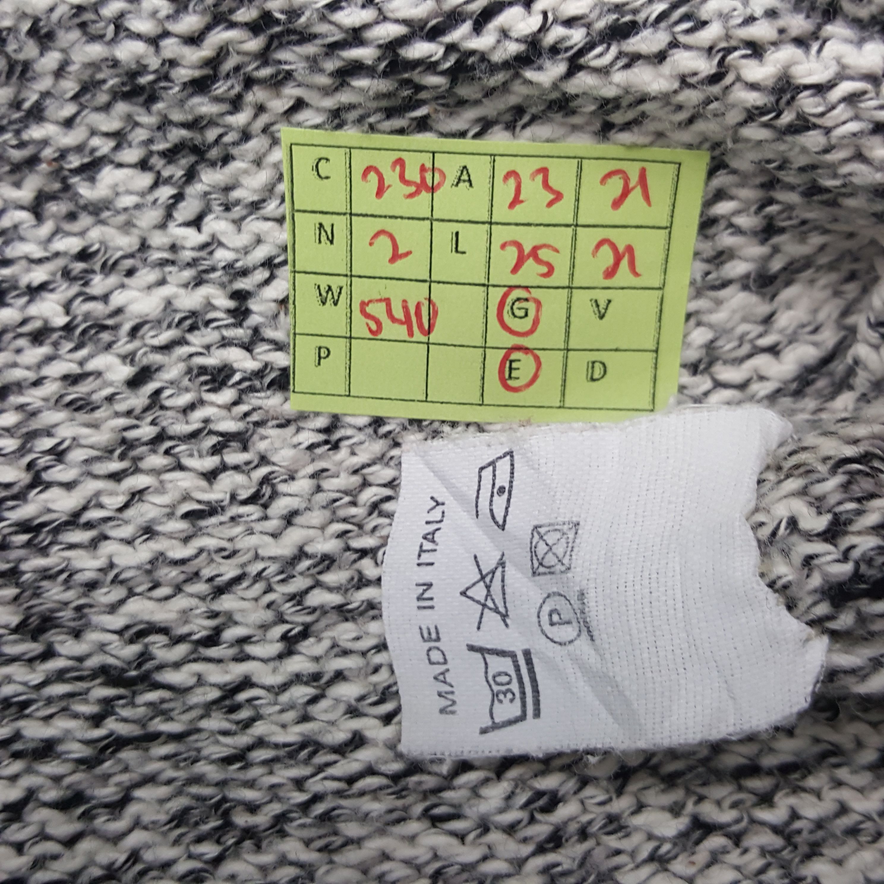 Vintage Vintage GIO Ferrari Italy Skulls Custom Knitwear Sweatshirt Size US L / EU 52-54 / 3 - 7 Thumbnail