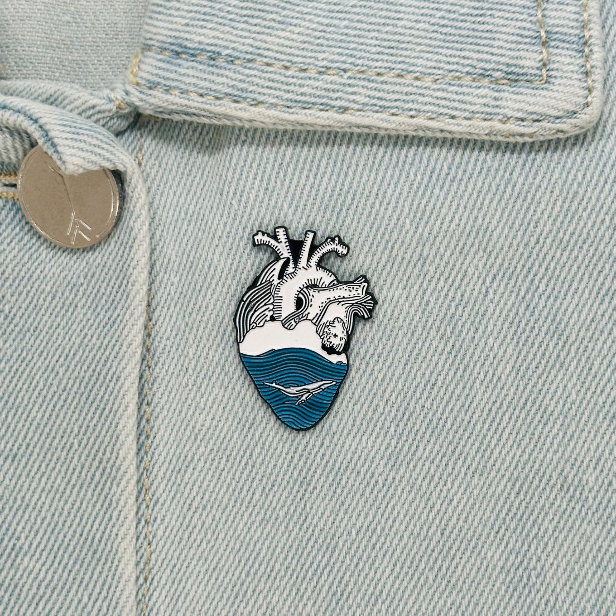Other Heart Enamel Pin White Blue Ocean Wave Anatomical Jewelry Br Size ONE SIZE - 1 Thumbnail