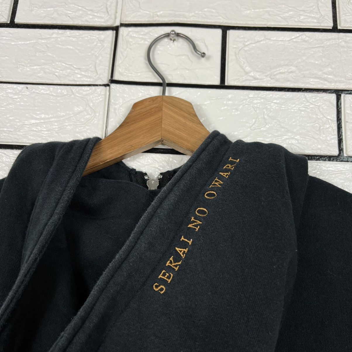 Japanese Brand SEKAI NO OWARI Insomnia Train Logo Zipper Hoodies #4261-C194 Size US M / EU 48-50 / 2 - 4 Thumbnail
