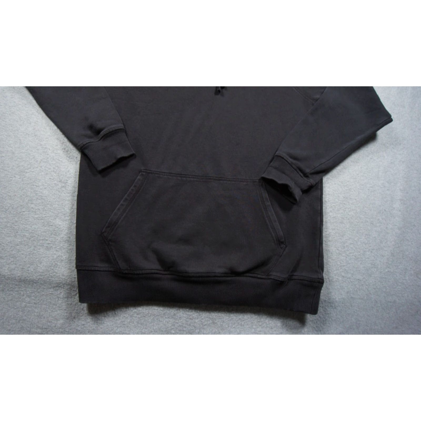 Gymshark GymShark Sweatshirt Mens Small Black Hoodie Pullover Gym Sweater Gym Shark Adult Size US S / EU 44-46 / 1 - 5 Thumbnail