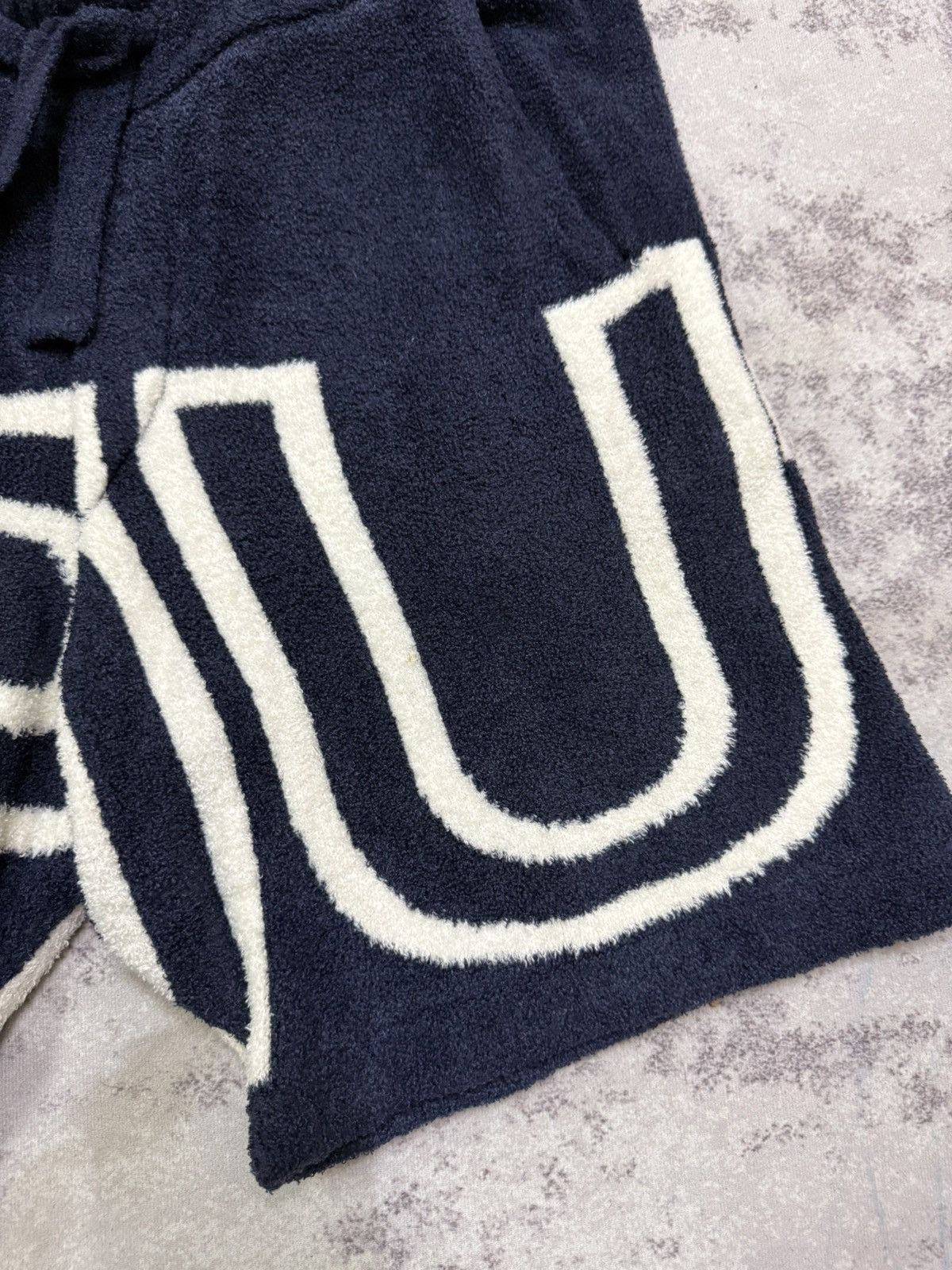 Japanese Brand 1PIU1UGUALE3 relax full print fleece short pants Size US 29 - 5 Thumbnail