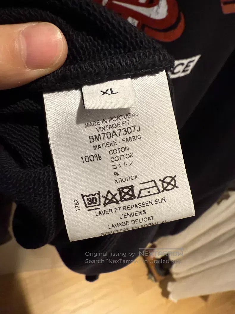 Givenchy Givenchy Charcoal-black distressed cracked print crewneck Size US XL / EU 56 / 4 - 5 Thumbnail