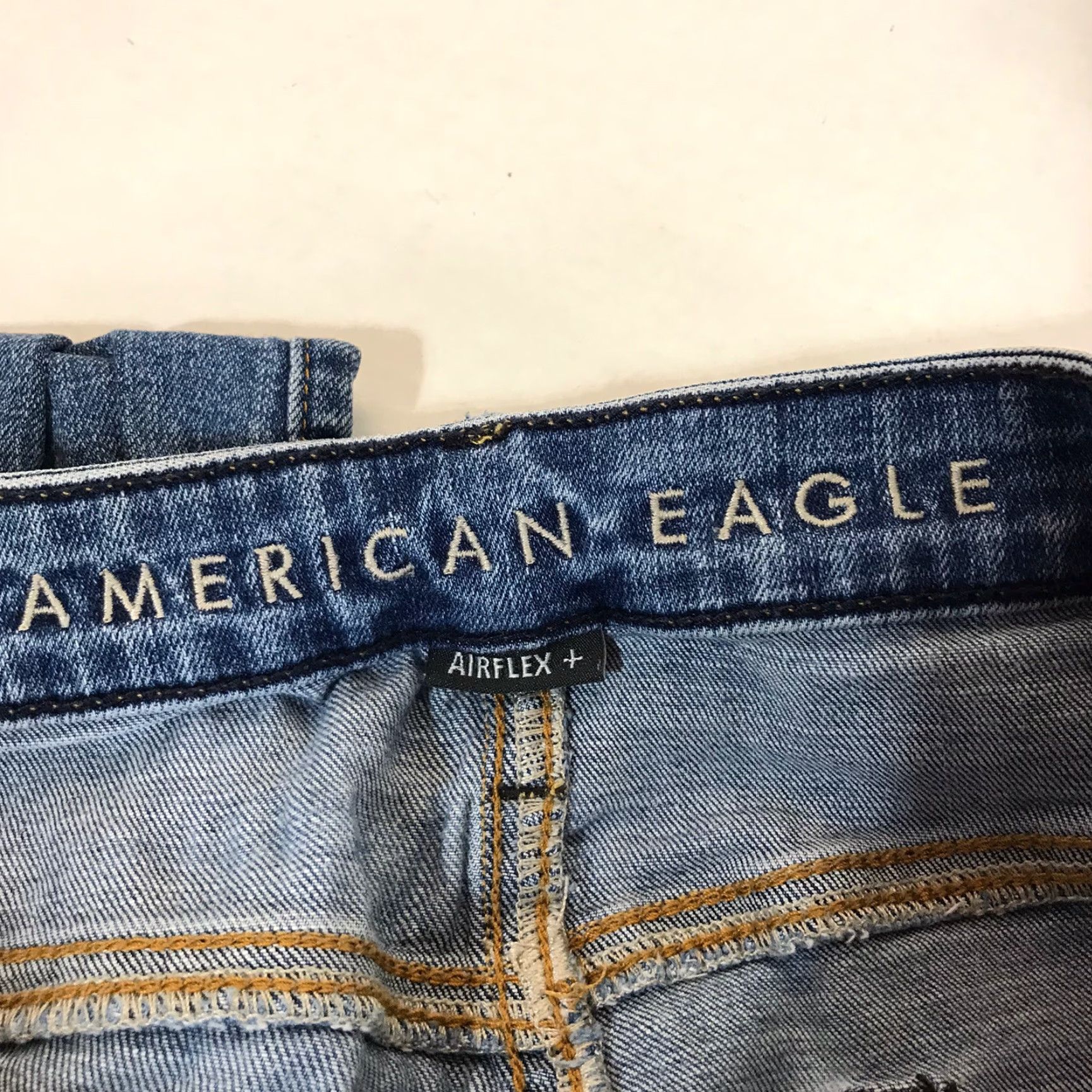 American Eagle Outfitters American Eagle Outfitters Slim Straight Jeans Mens 32x30 Blue Light Wash 5-Pocket Stains Size US 32 / EU 48 - 3 Thumbnail