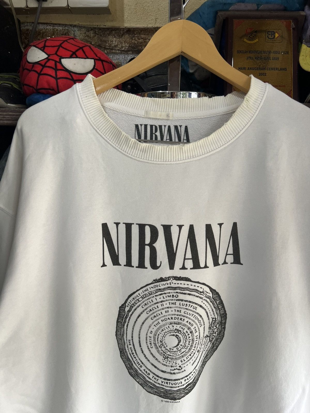 GU 🔥2017 Gu x Nirvana Crewneck Sweatshirt Size US XXL / EU 58 / 5 - 4 Thumbnail