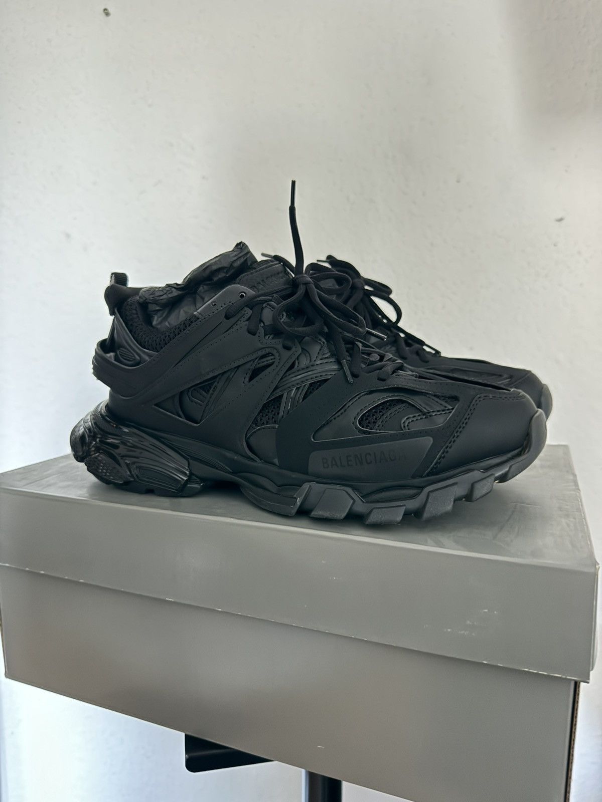Balenciaga Balenciaga Track Sneaker Black Clear Sole Size US 9 / EU 42 - 3 Thumbnail