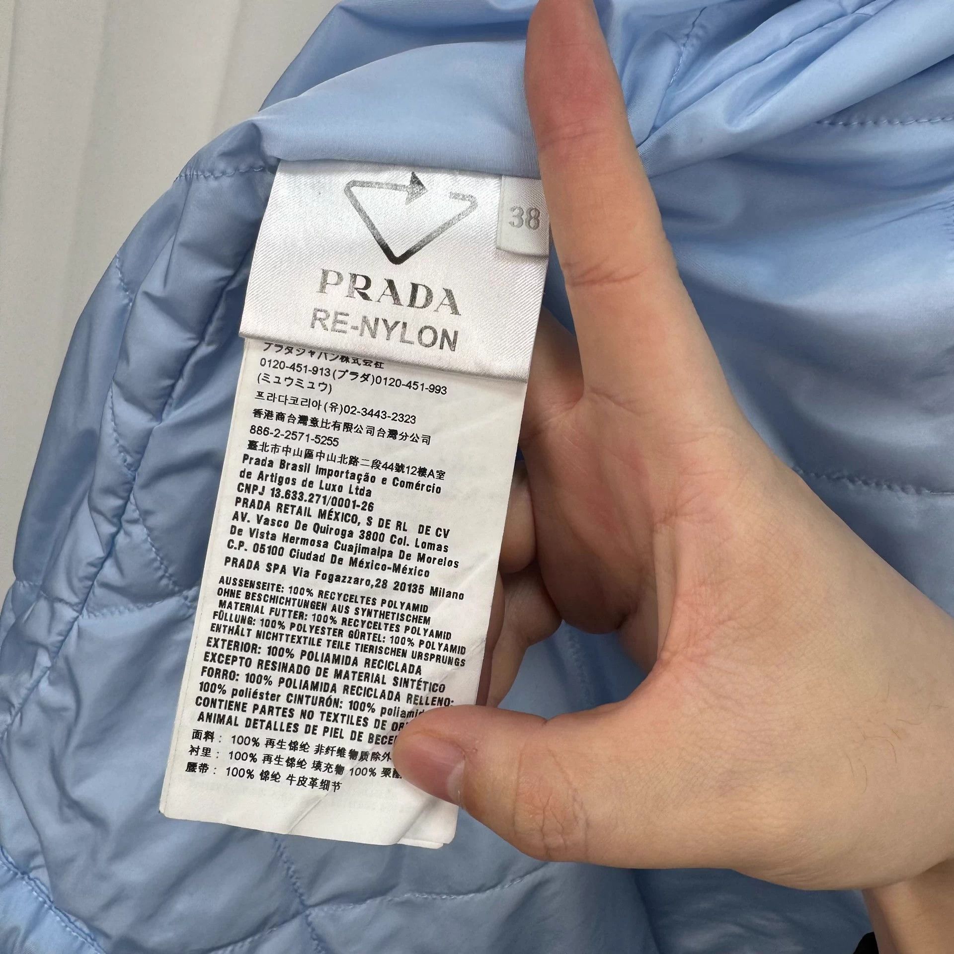 Prada Prada Padded Nylon Triangle Logo Jacket 38 98 New Size S / US 4 / IT 40 - 7 Thumbnail