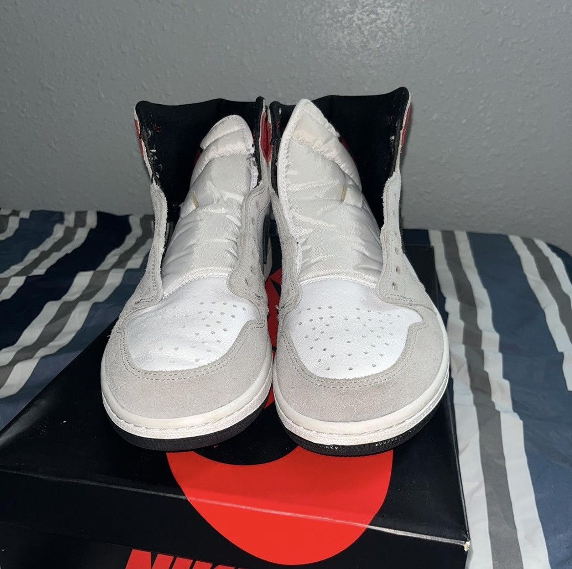 Jordan Brand Jordan 1 “Smoke grey” Size US 10 / EU 43 - 4 Thumbnail