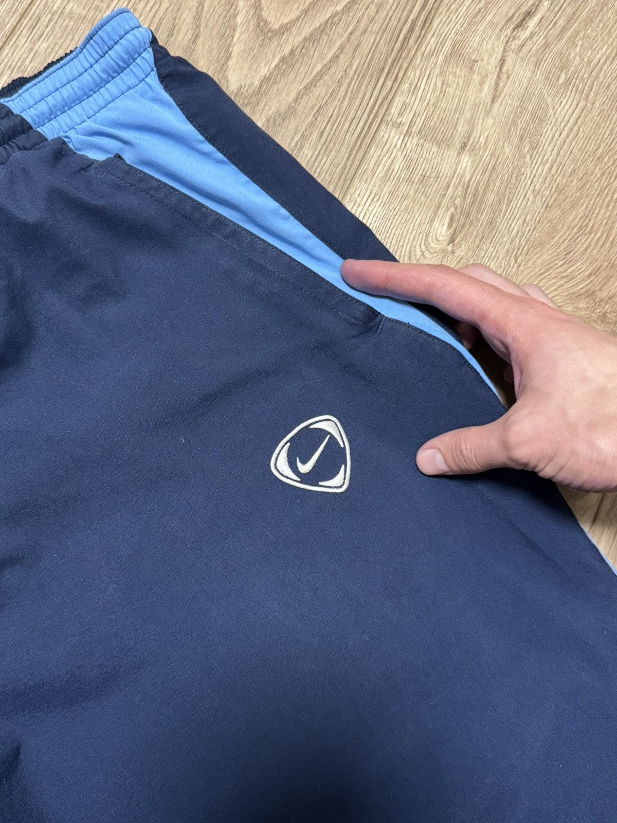 Nike × Vintage Vintage Nike Y2K nylon baggy pants blue navy size XL Size US 34 / EU 50 - 10 Thumbnail