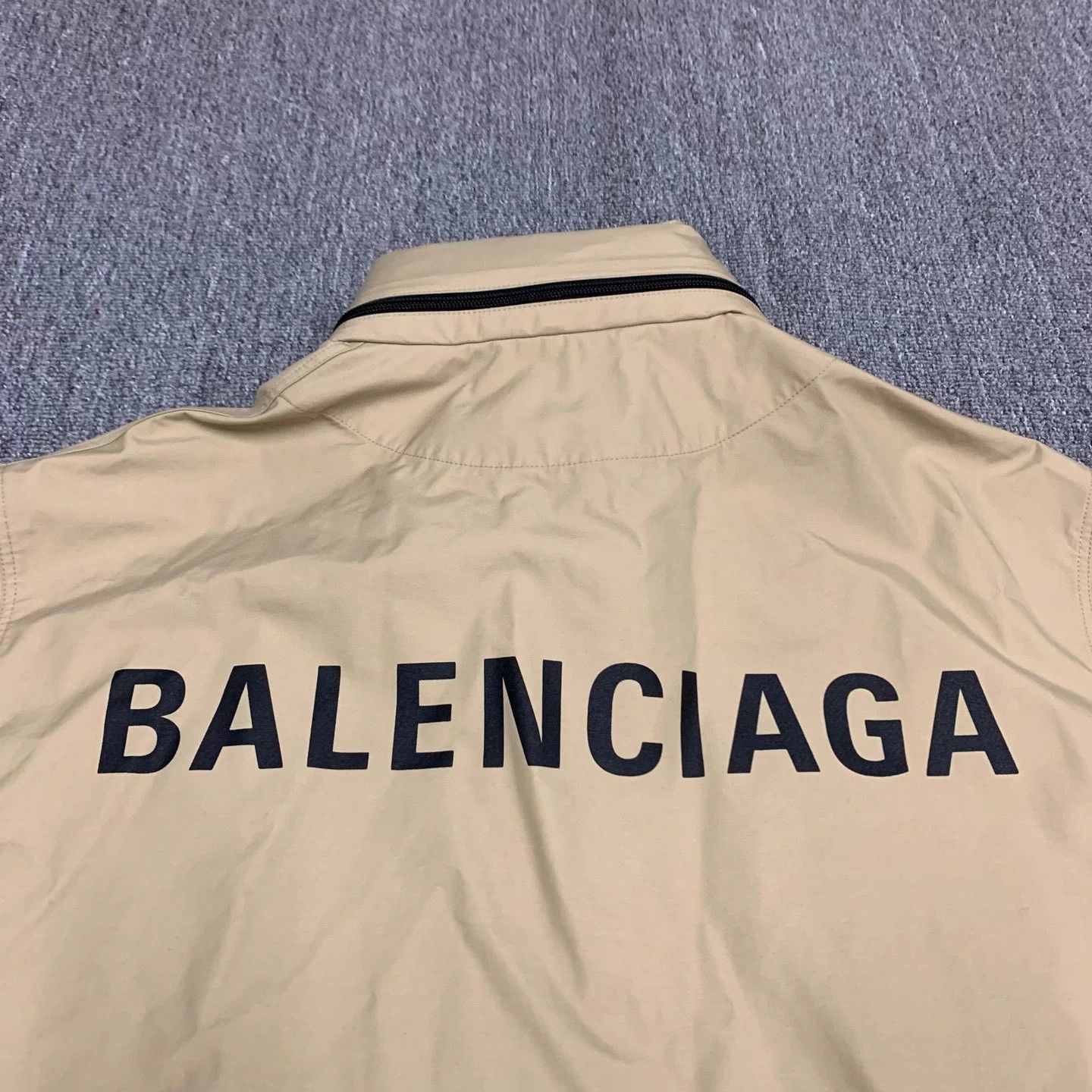 Balenciaga Balenciaga Beige Oversized Logo Windbreaker Jacket 34 Size XXS / US 00 / IT 34 - 8 Thumbnail