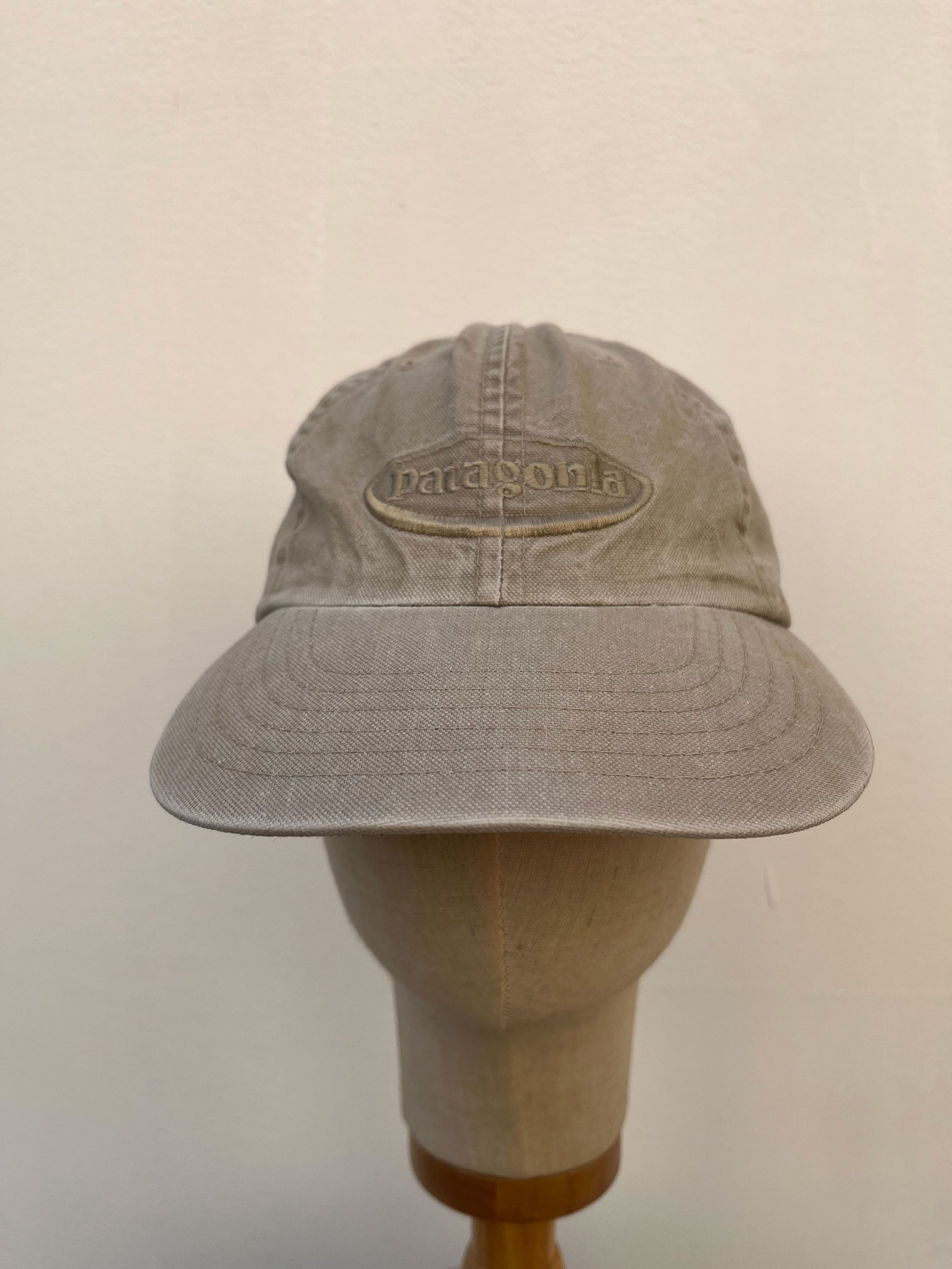 Patagonia VIntage Patagonia Spell Out Cap Headwear Size ONE SIZE - 1 Thumbnail