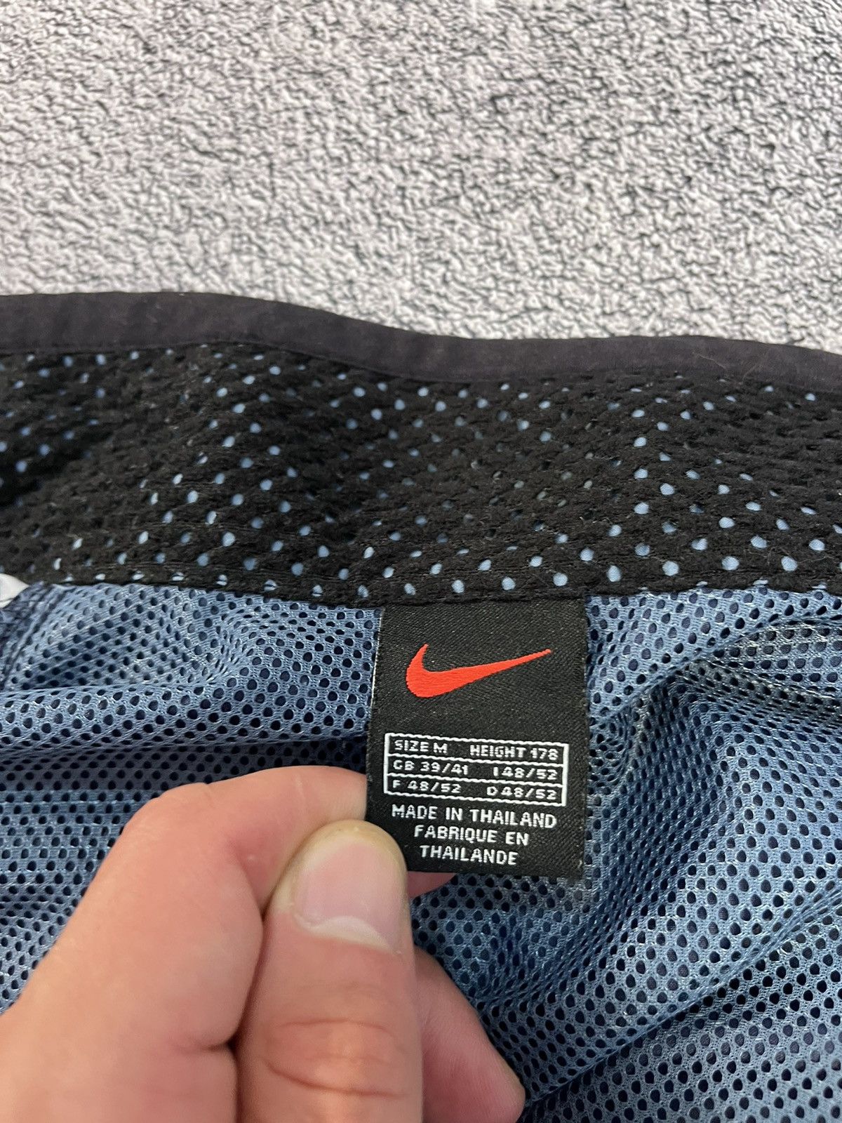 Nike × Vintage Nike Mens Jacket Vintage Light Windbreaker Running Polyester Size US M / EU 48-50 / 2 - 7 Thumbnail