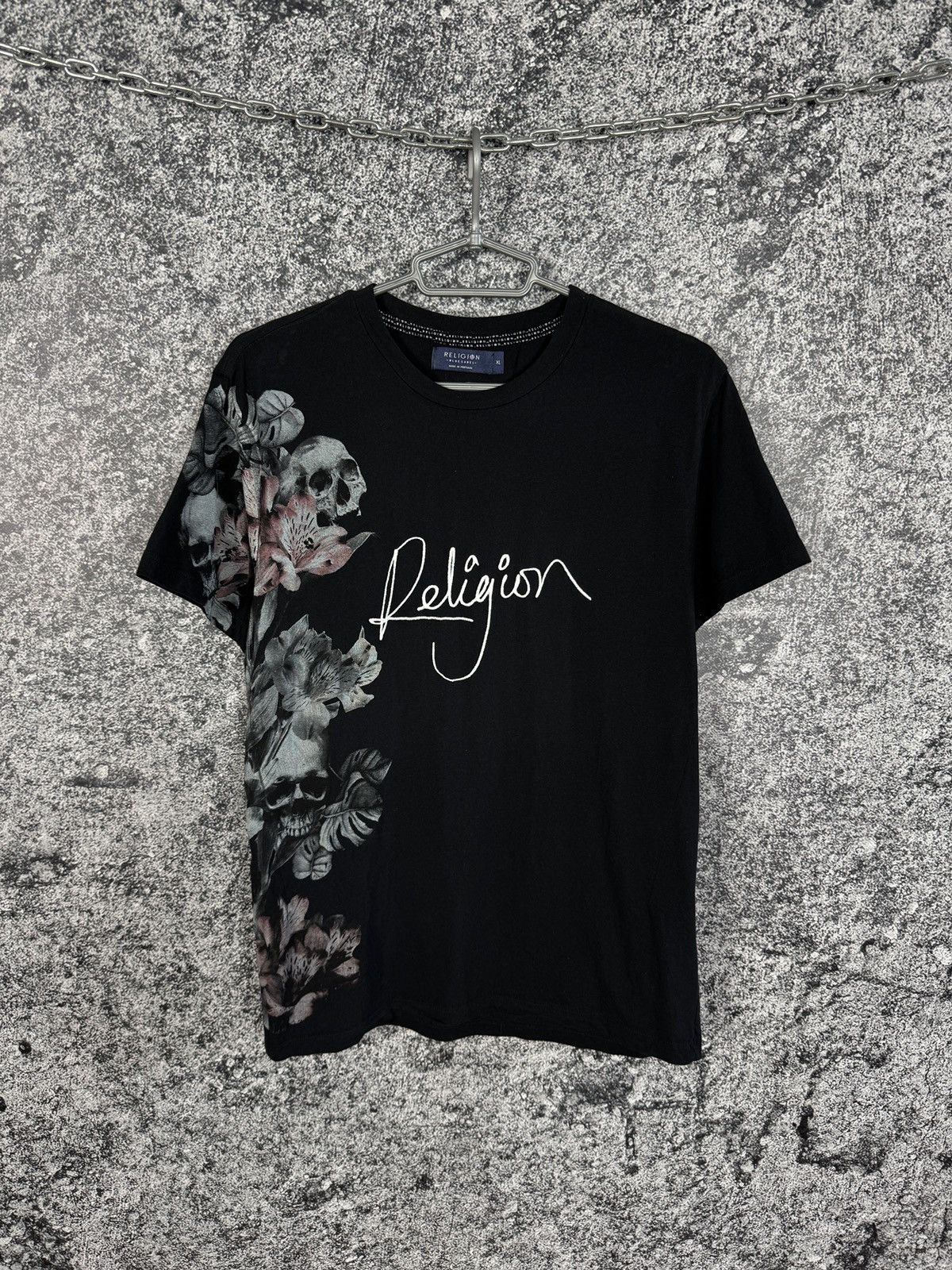 True Religion Men’s Religion T-Shirt Floral Skull Logo Streetwear Size M Size US M / EU 48-50 / 2 - 1 Thumbnail