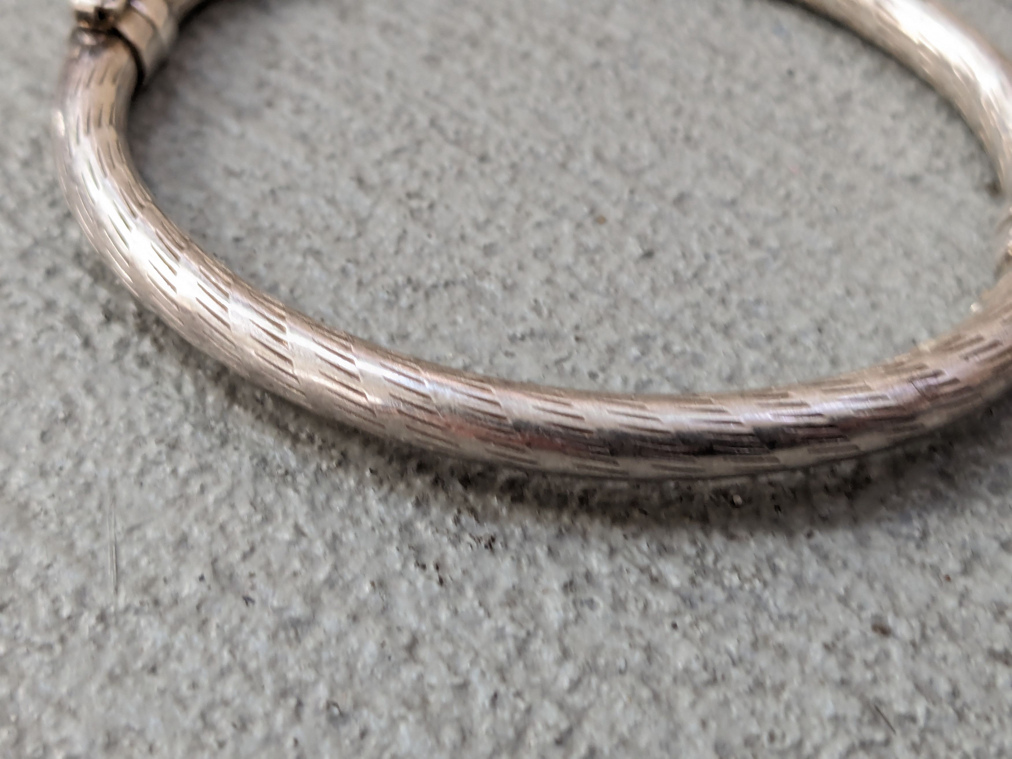 Jewelry Vintage Sterling Silver Bracelet Bangle 6.75" Hinge Italy Size ONE SIZE - 4 Thumbnail