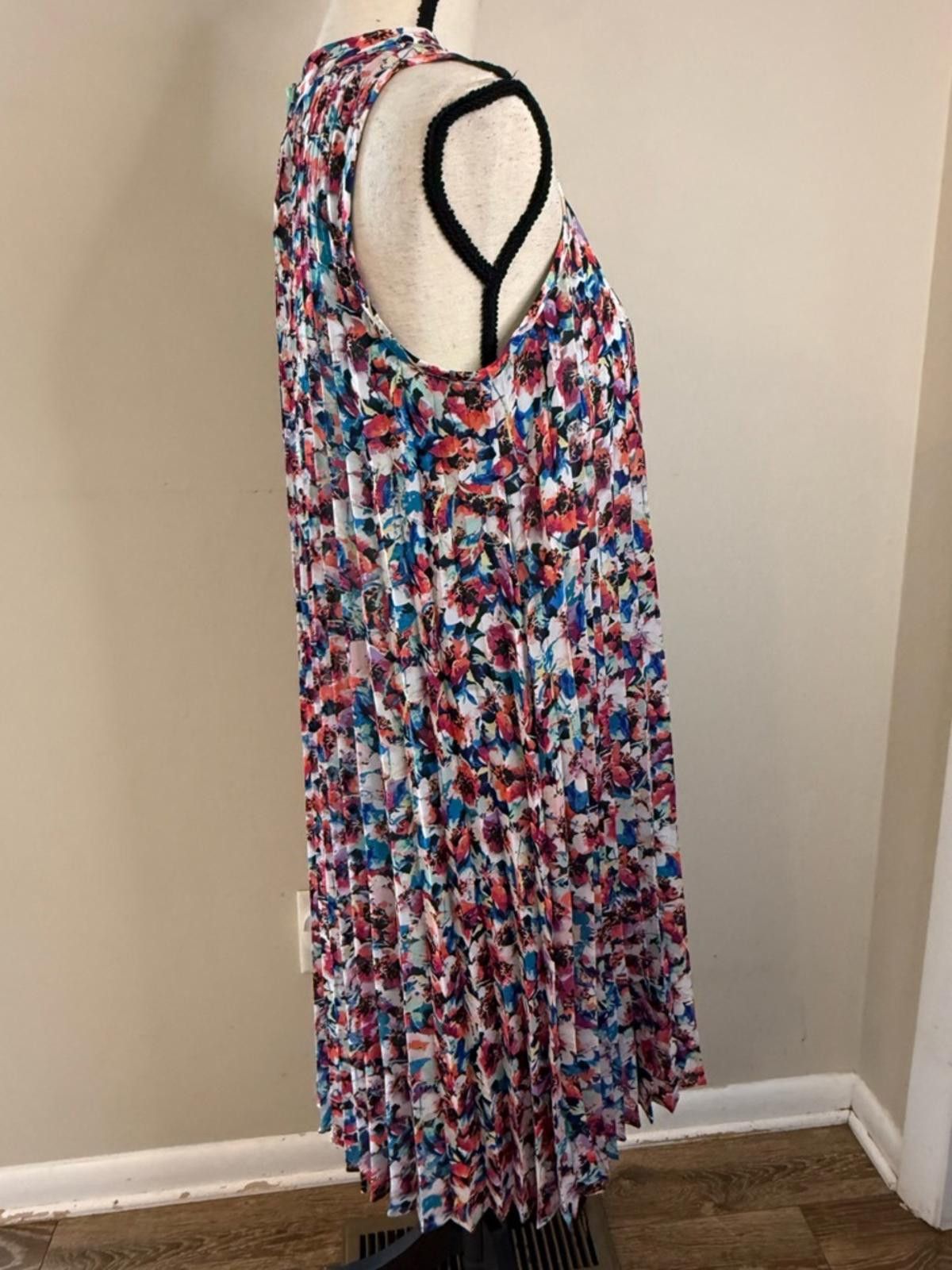 Other Nicole by Nicole Miller midi dress floral pleated SZ 4 Size S / US 4 / IT 40 - 2 Thumbnail