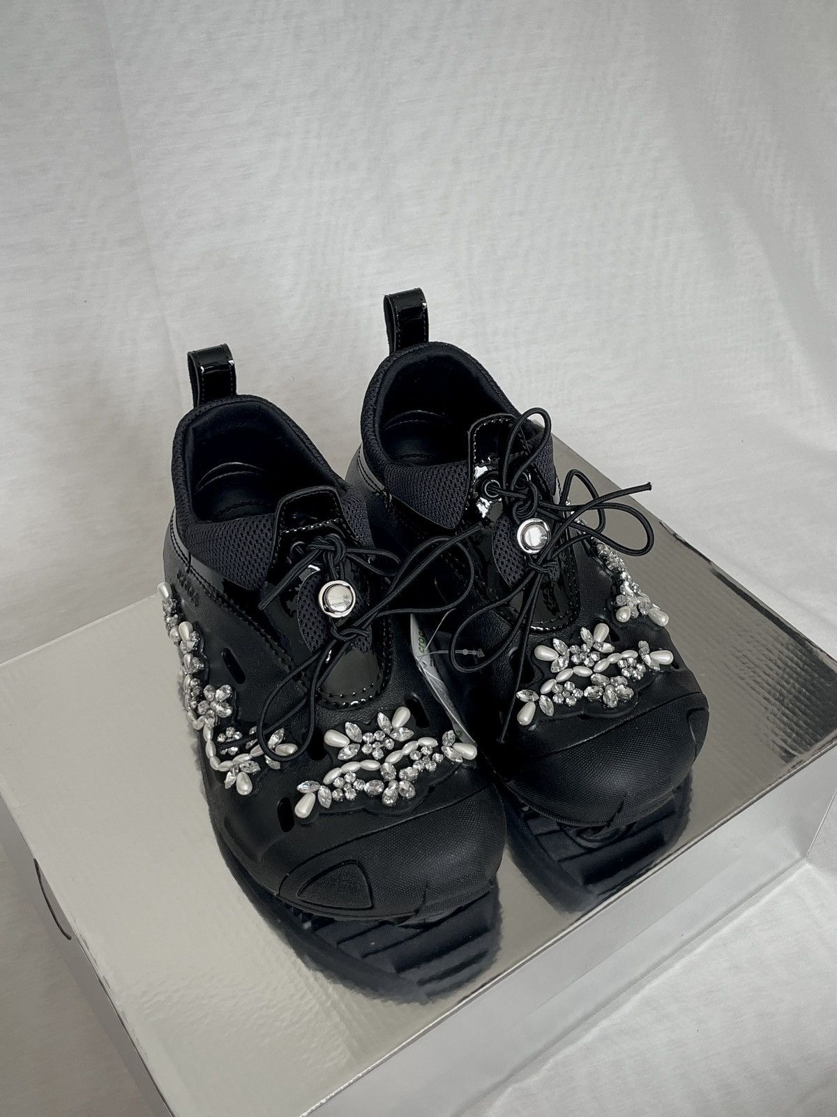 Crocs Simone Rocha X Crocs “Quick Trail Low” | Grailed