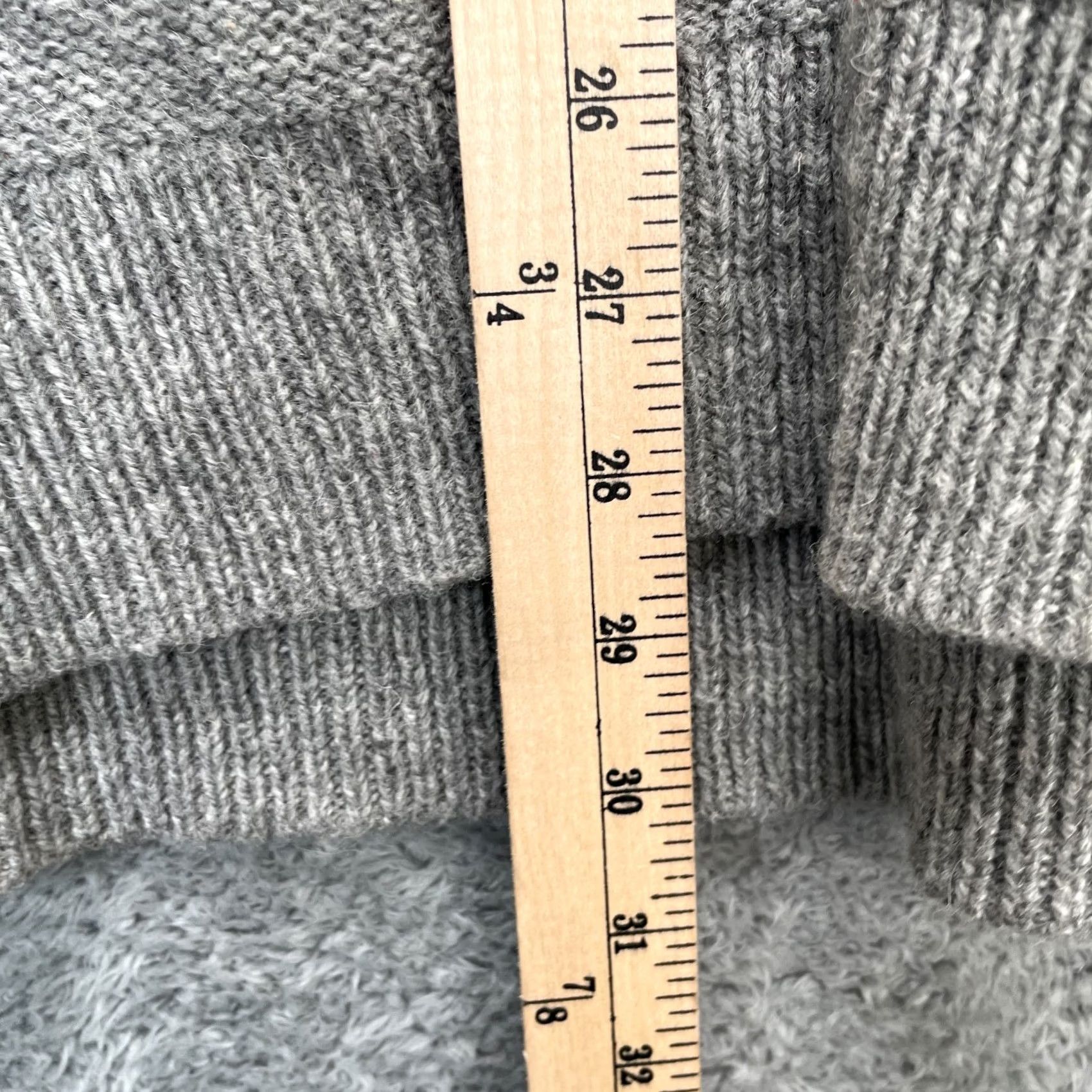 Old Navy Old Navy Mens XS? No, that's not correct. Size US XXL / EU 58 / 5 - 6 Thumbnail