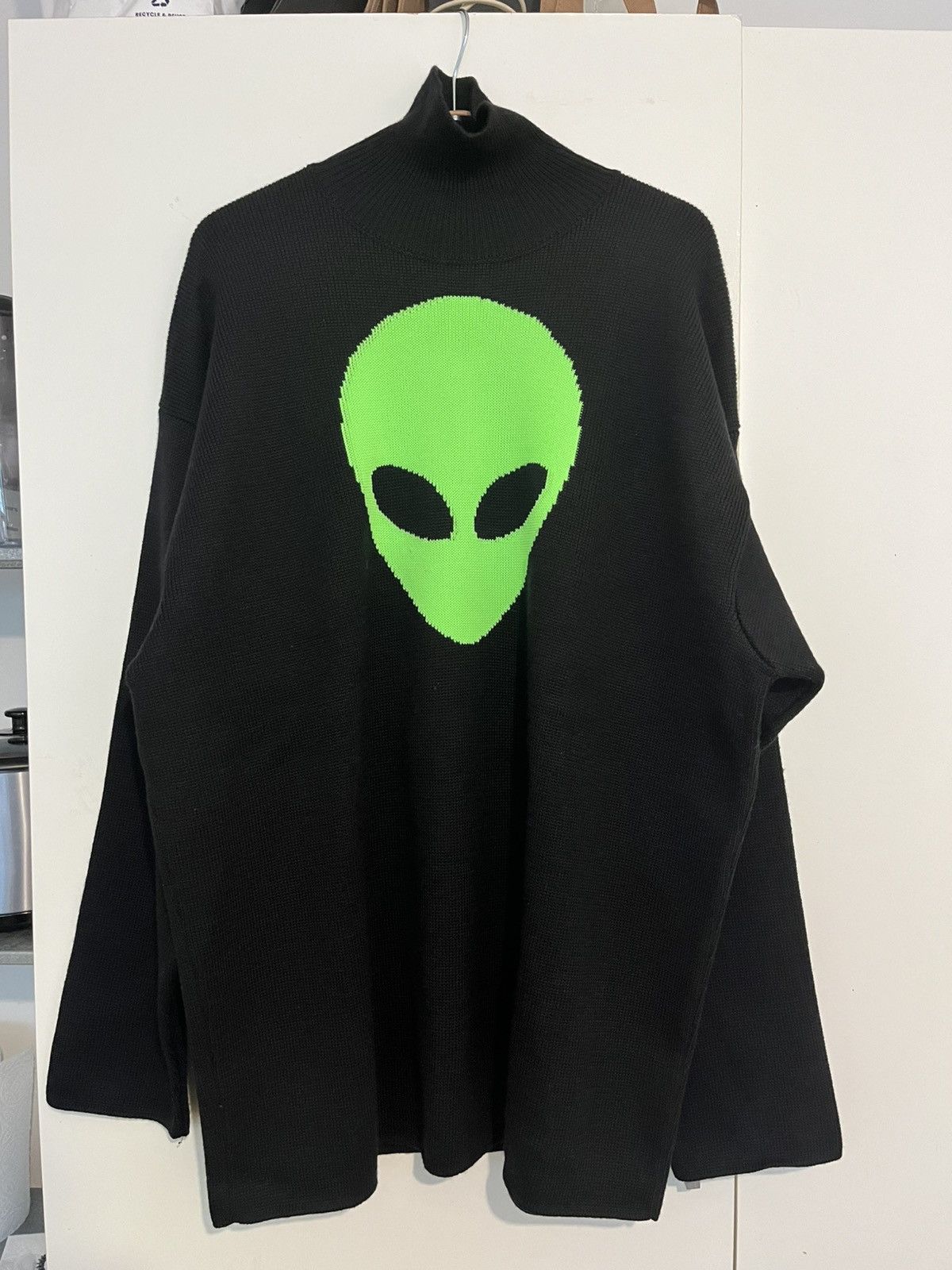 Balenciaga balenciaga 21ss alien high-necked sweater Size US S / EU 44-46 / 1 - 1 Thumbnail