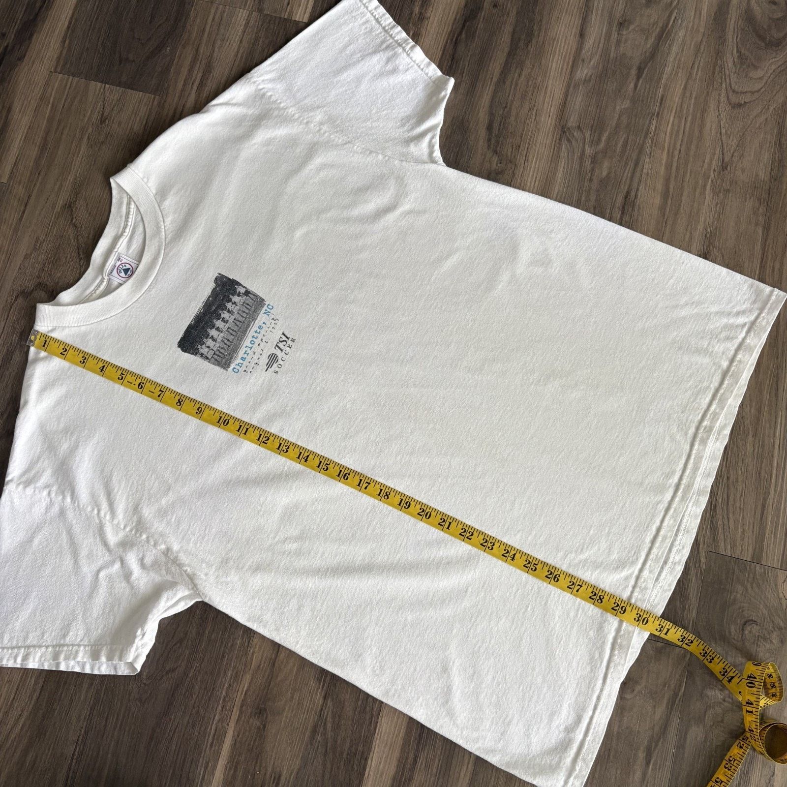 Vintage Vintage Soccer T-Shirt Men's Size XL White 1997 Size US XL / EU 56 / 4 - 5 Thumbnail