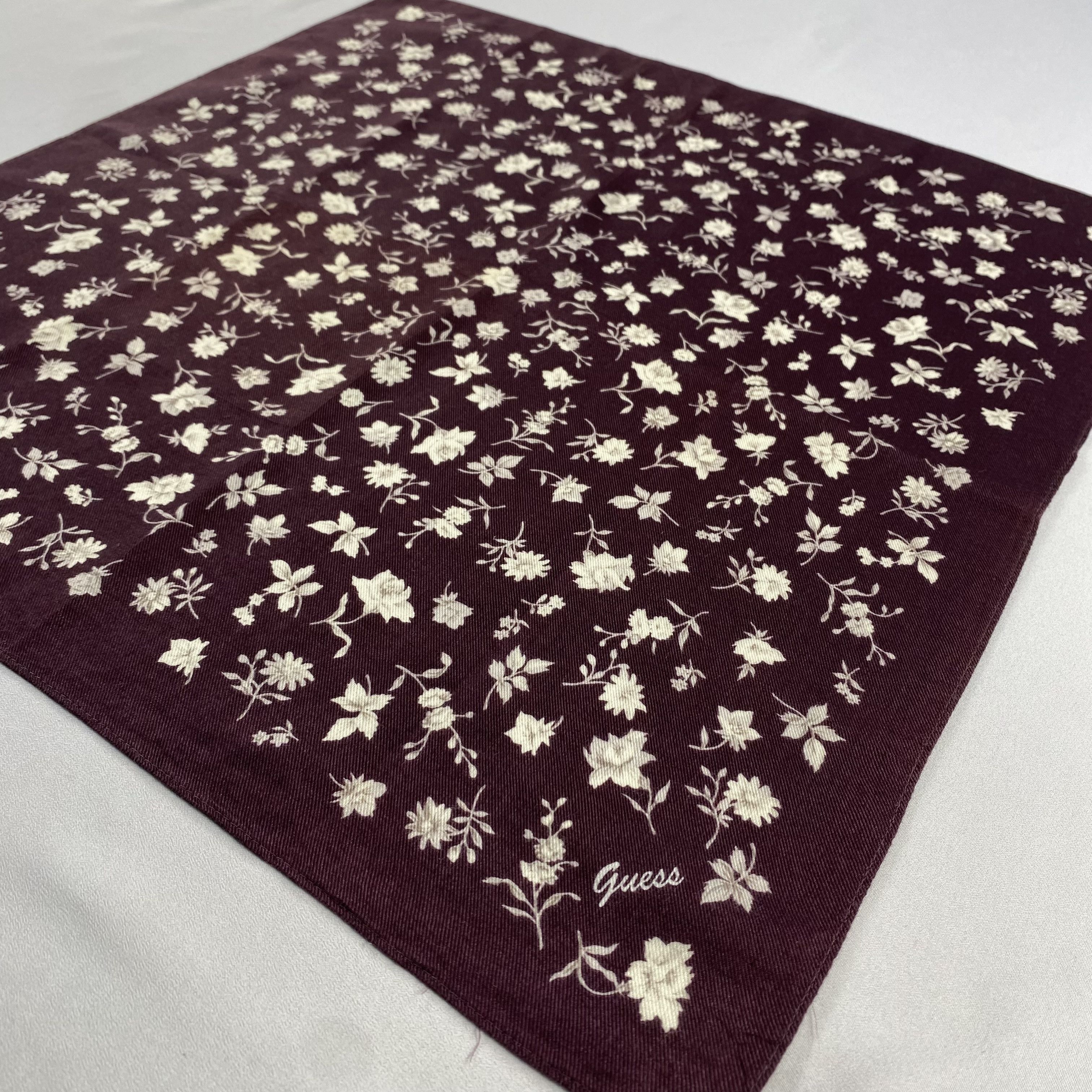 Guess × Vintage Guess Handkerchief / Neckerchief / Bandana-P1741 Size ONE SIZE - 2 Thumbnail