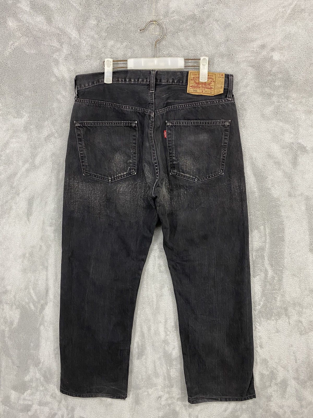 Levi's Vintage Levi’s 501 Bombastic Distressed Super Black Size 34 Size US 34 / EU 50 - 2 Thumbnail