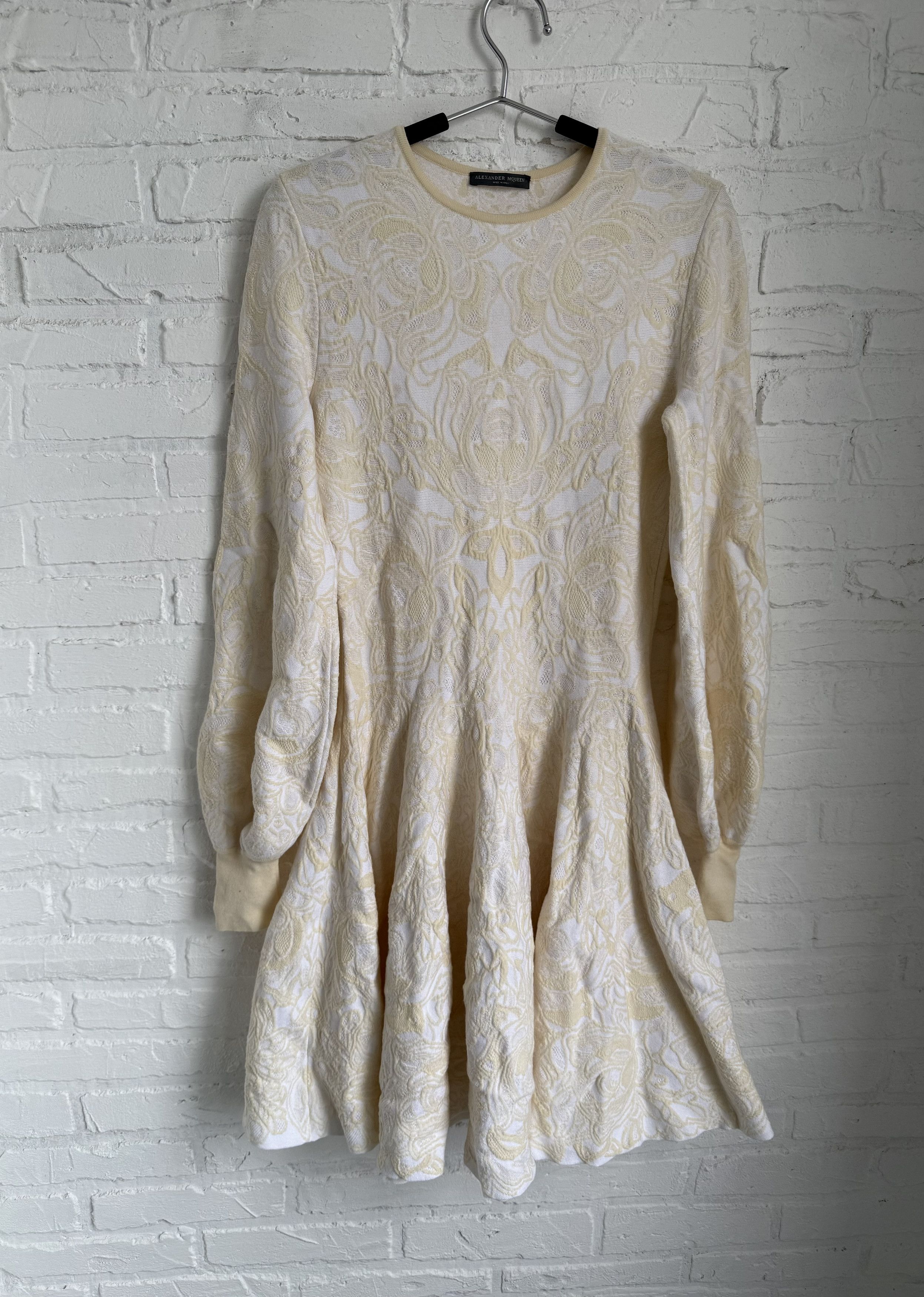 Alexander McQueen Runway Alexander Mcqueen floral jacquard wool dress Size M / US 6-8 / IT 42-44 - 2 Thumbnail
