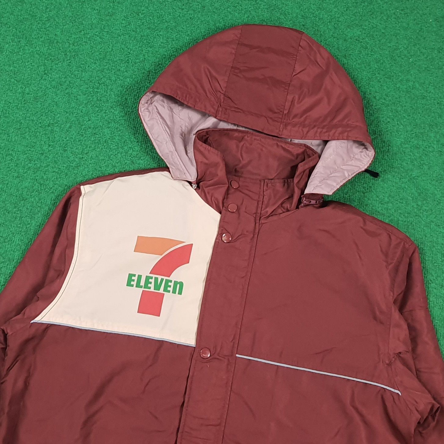 Japanese Brand Vintage 7 Eleven Japan Staff Outerwear Jacket C300N30 Size US XL / EU 56 / 4 - 4 Thumbnail