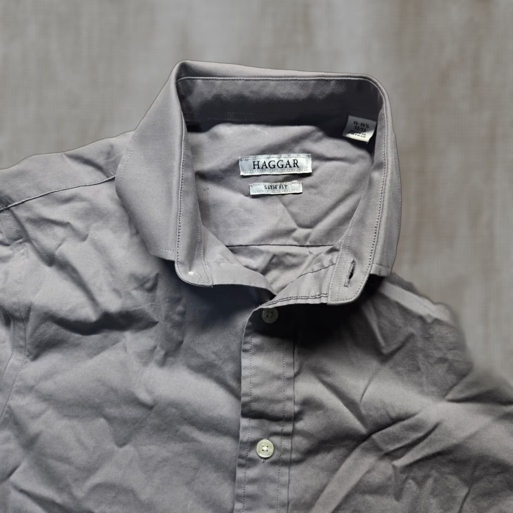 Haggar Haggar Dress Shirt Solid Gray Slim 14.5 32/33 Adult Men Shirt Slimming Button-Down Button Up Neckline Collared Size 40R - 1 Thumbnail