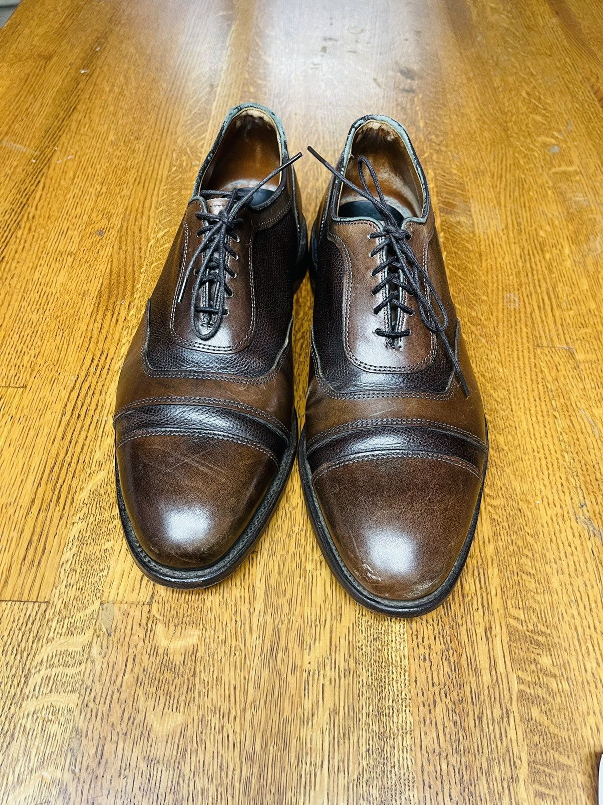 Allen Edmonds Allen Edmonds “Windhall” Men’s Brown Oxfords Dress Shoes Size US 10 / EU 43 - 1 Thumbnail