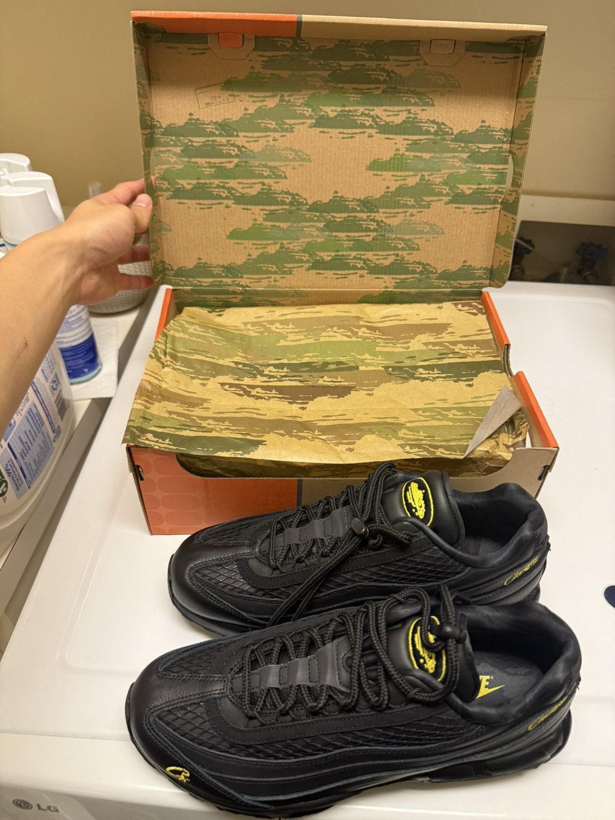 Corteiz × Nike Nike x Corteiz Air Max 95 Honey Black US Men’s size 9.5 Size US 9.5 / EU 42-43 - 11 Thumbnail