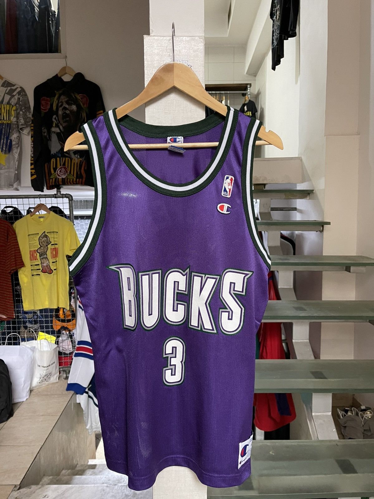 Champion × NBA × Vintage Vintage Milwaukee Bucks 1995 Shawn Respert Jersey Size US L / EU 52-54 / 3 - 1 Thumbnail