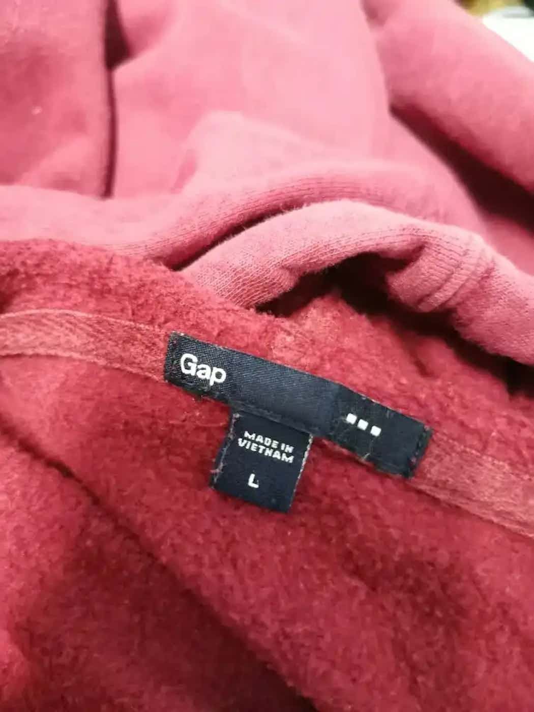Gap Vintage GAP Big Logo Sweatshirt Hoodie Size US L / EU 52-54 / 3 - 3 Thumbnail