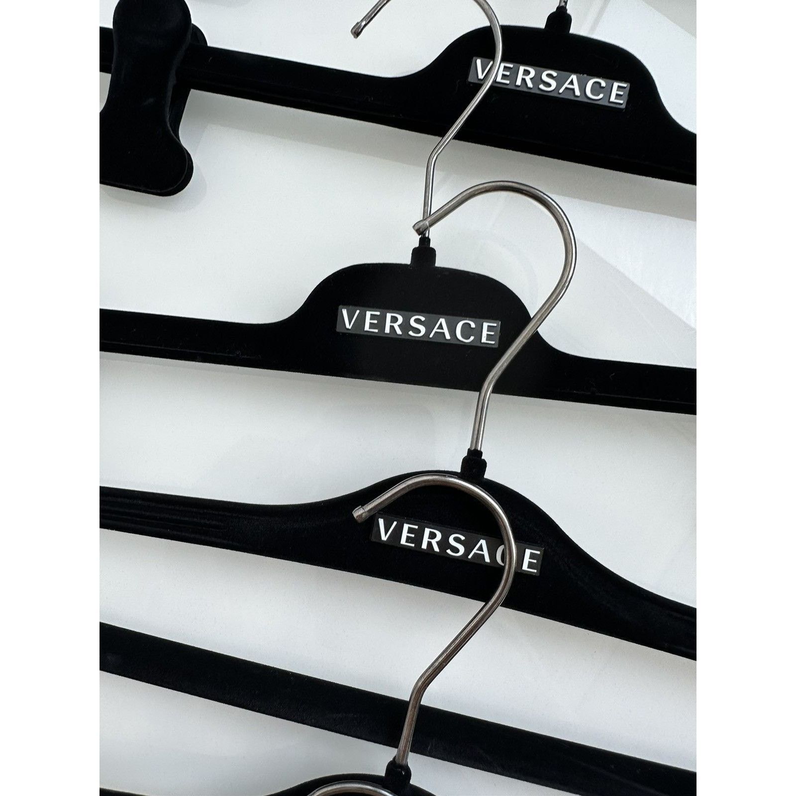 Versace Versace premium made in italy metal velour black hangers Size ONE SIZE - 5 Thumbnail