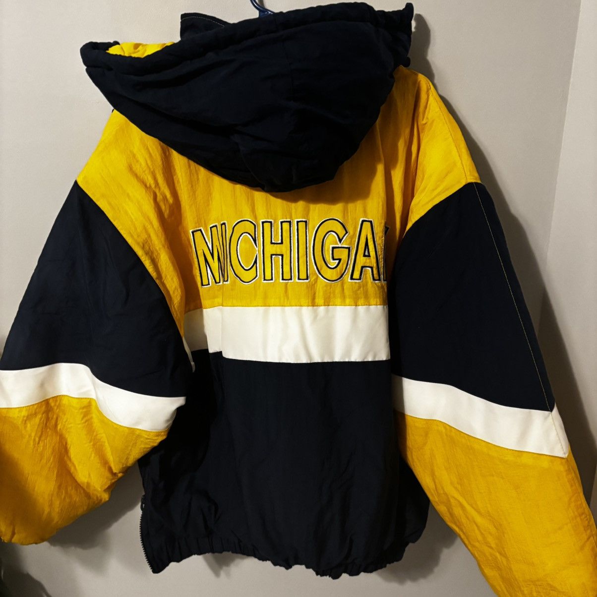 Logo 7 Logo 7 Michigan Wolverines Zip Up Hooded Jacket Size US XL / EU 56 / 4 - 3 Thumbnail