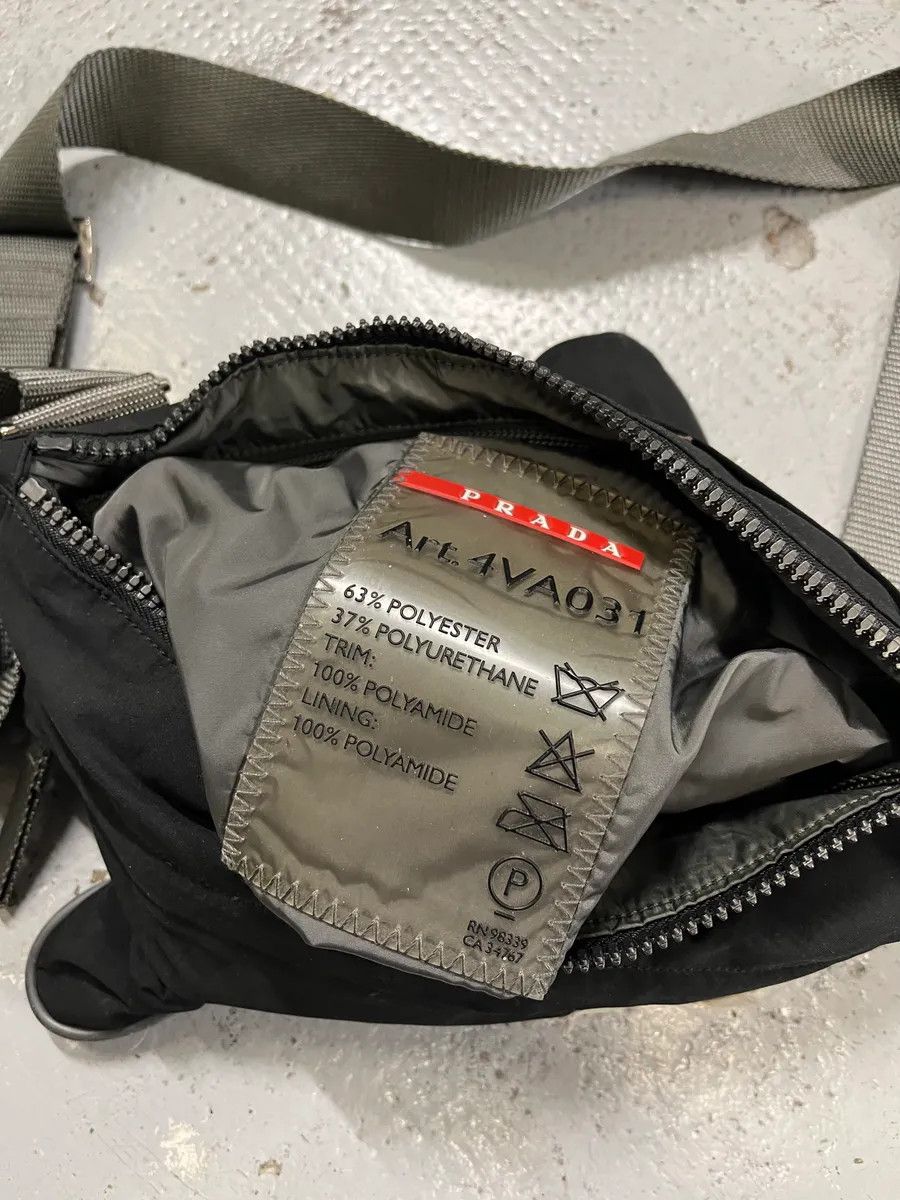Prada AW2004 Prada Black Nylon Contemporary Shoulder Bag Size ONE SIZE - 9 Thumbnail