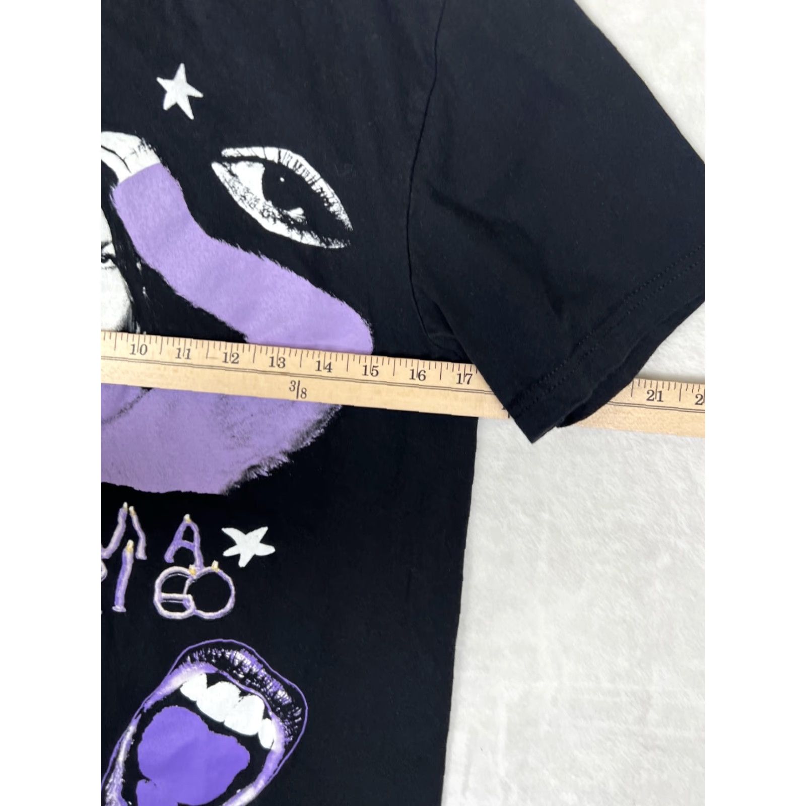 Vintage Olivia Rodrigo World Tour Live T-Shirt Small Concert Merch Womens Shirt Black Short Sleeve Crew Neck Cotton Regular Fit Size S / US 4 / IT 40 - 4 Thumbnail