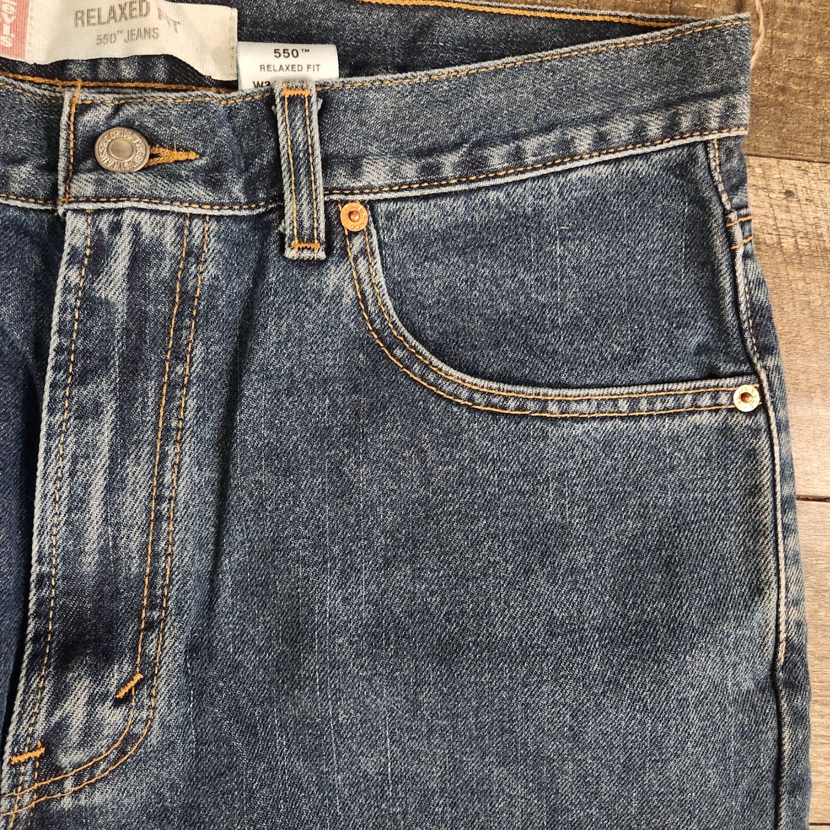 Levi's VINTAGE Levi's 550 Jeans 34x32 Blue Relaxed Fit NWT Deadstock 2003 90s Grunge USA Size US 34 / EU 50 - 4 Thumbnail