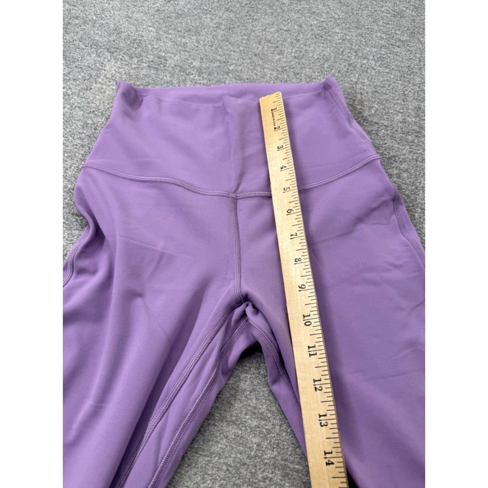 Lululemon Lululemon Wunder Under High-Rise Tight 25" Luxtreme Wisteria Purple / size 4 Womens Leggings, Activewear, Inseam 25 in, Pre-owned - Excellent Size ONE SIZE - 5 Thumbnail