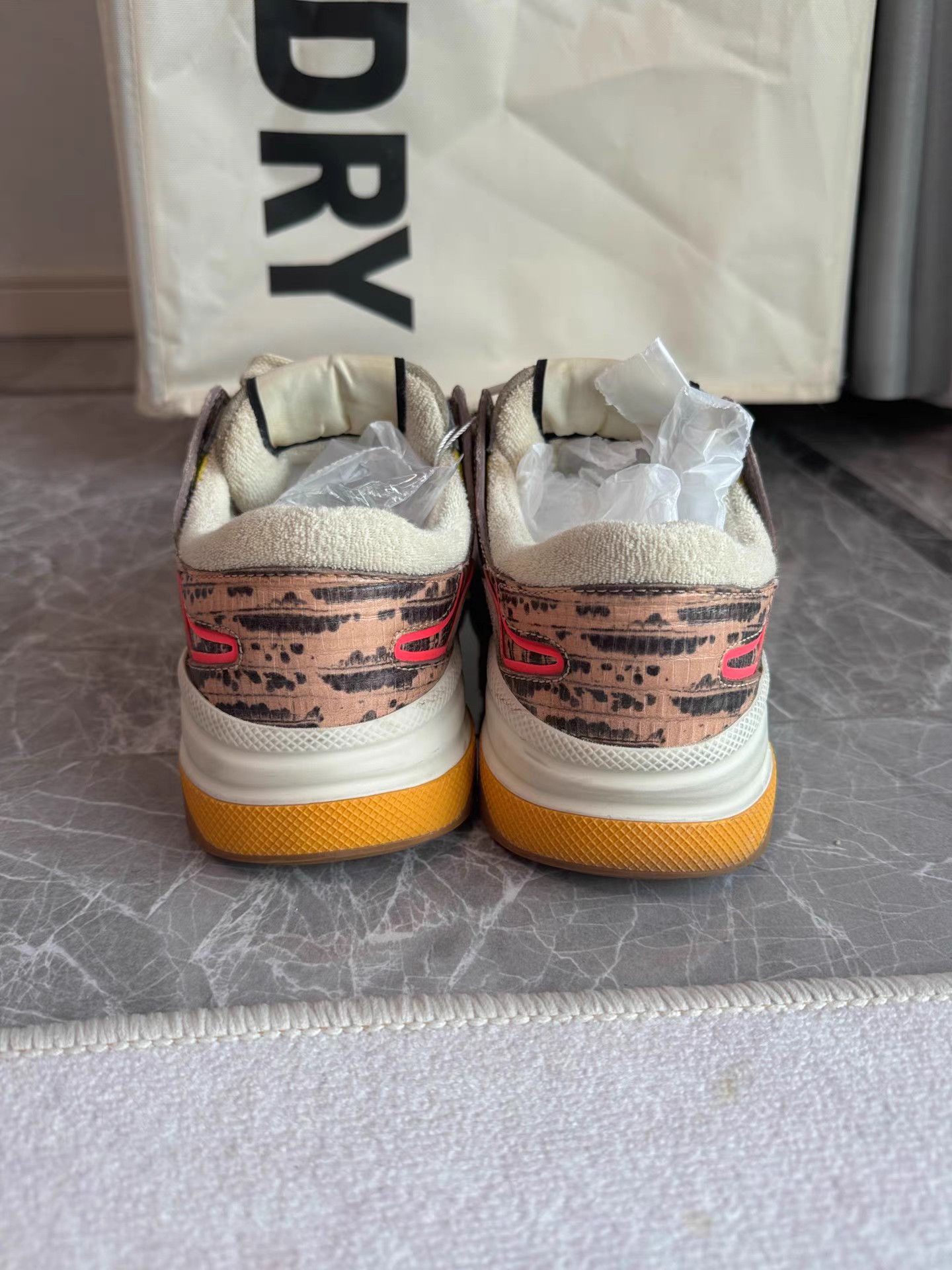 Gucci Gucci Ultrapace Sneakers K6 Size US 5.5 / IT 35.5 - 4 Thumbnail