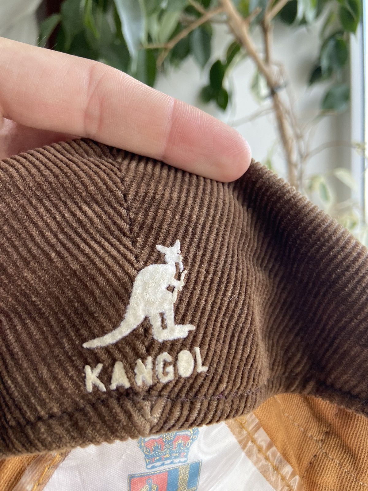 Kangol × Vintage Vintage Kangol Corduroy Brown Beret Cap Size ONE SIZE - 3 Thumbnail