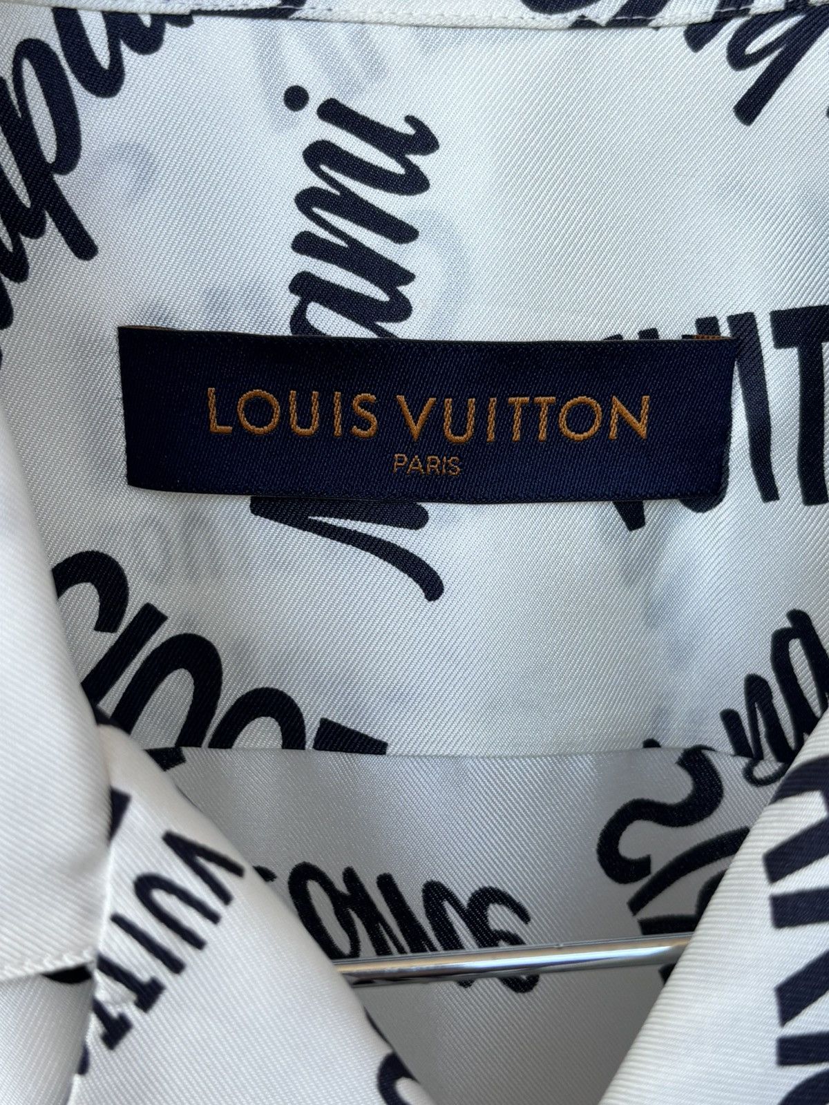 Louis Vuitton Louis Vuitton Cities Silk Shirt Size US M / EU 48-50 / 2 - 8 Thumbnail