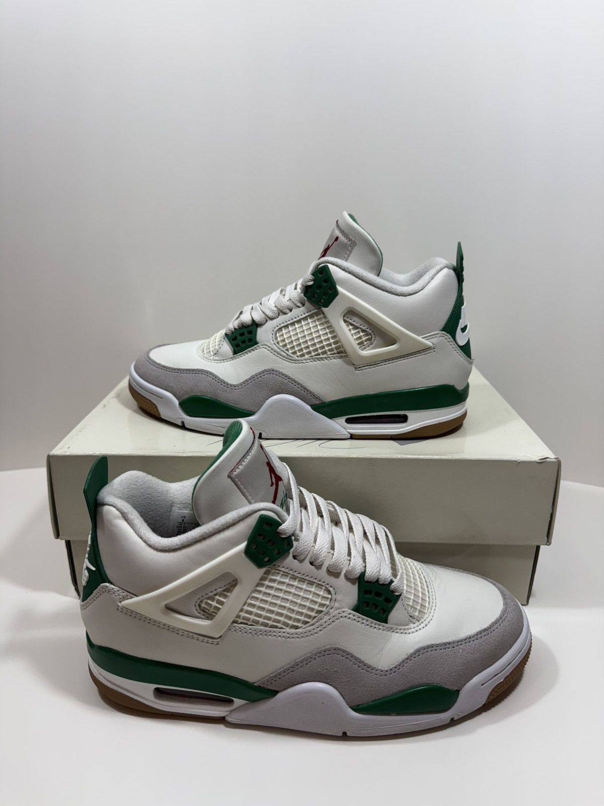 Nike SB Size 8M - Jordan 4 Pine Green Size US 8 / EU 41 - 2 Thumbnail