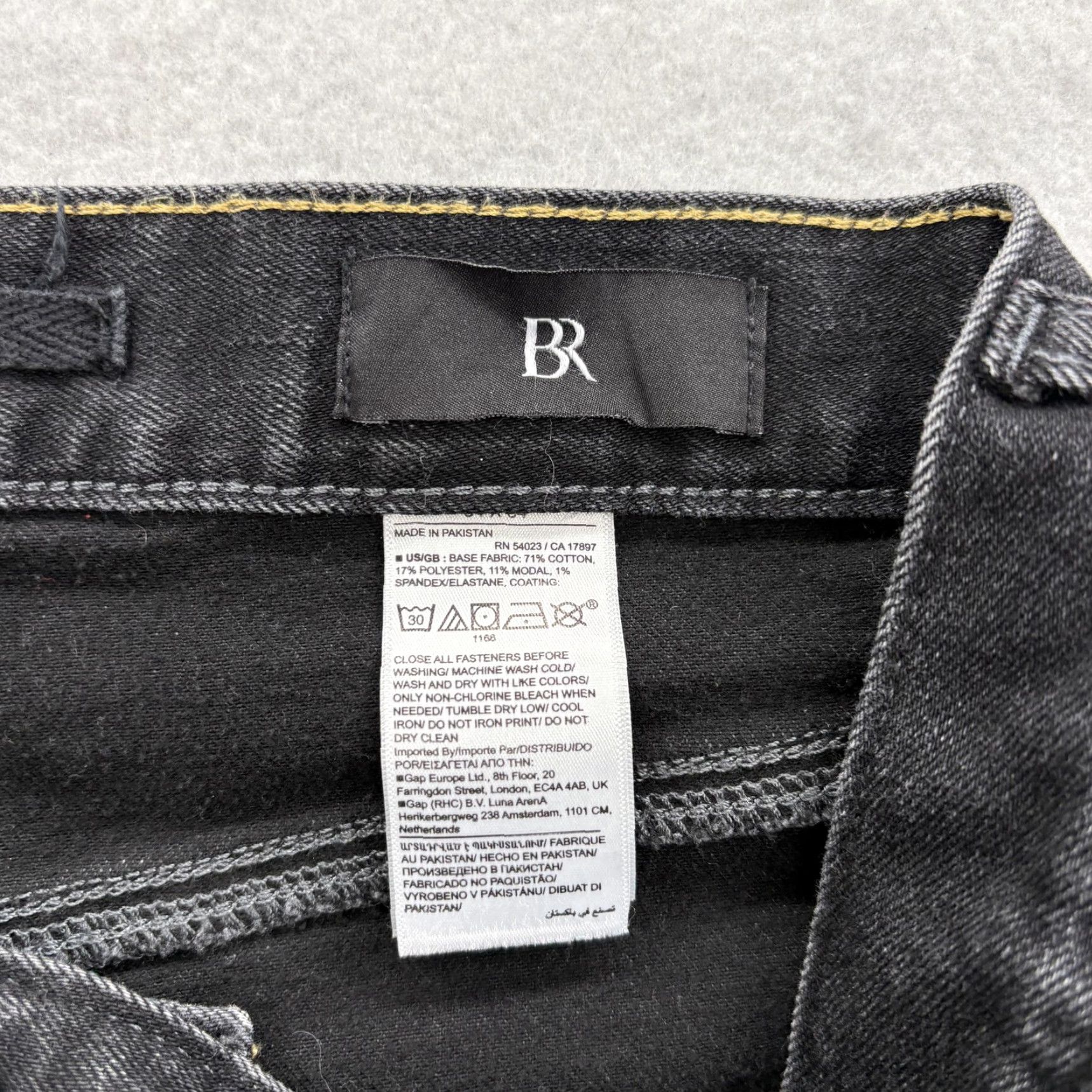 Banana Republic Banana Republic Traveler Jeans Mens 34x34 Gray Charcoal Wash Slim Stretch Denim Jeans Mens 34 Gray Slim Traveler Denim Logo Pocket Charcoal Wash Size US 34 / EU 50 - 3 Thumbnail