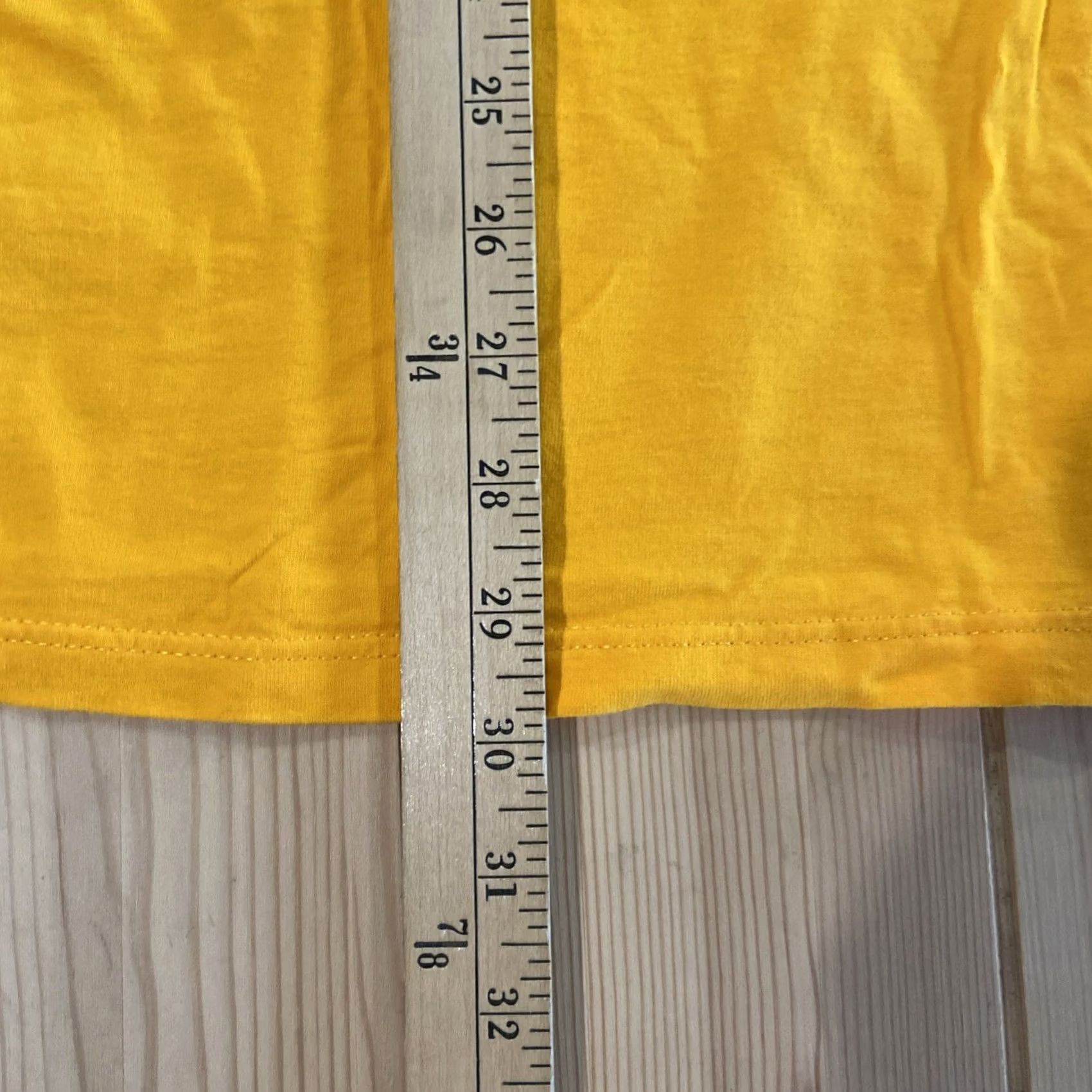 Velva Sheen VINTAGE Velve sheen University Of Washington T Shirt 90s Embroidered XL Yellow Unisex Adults Short Sleeve Crew Neck Solid Men Women Gamescocks Shirt Size US XL / EU 56 / 4 - 4 Thumbnail